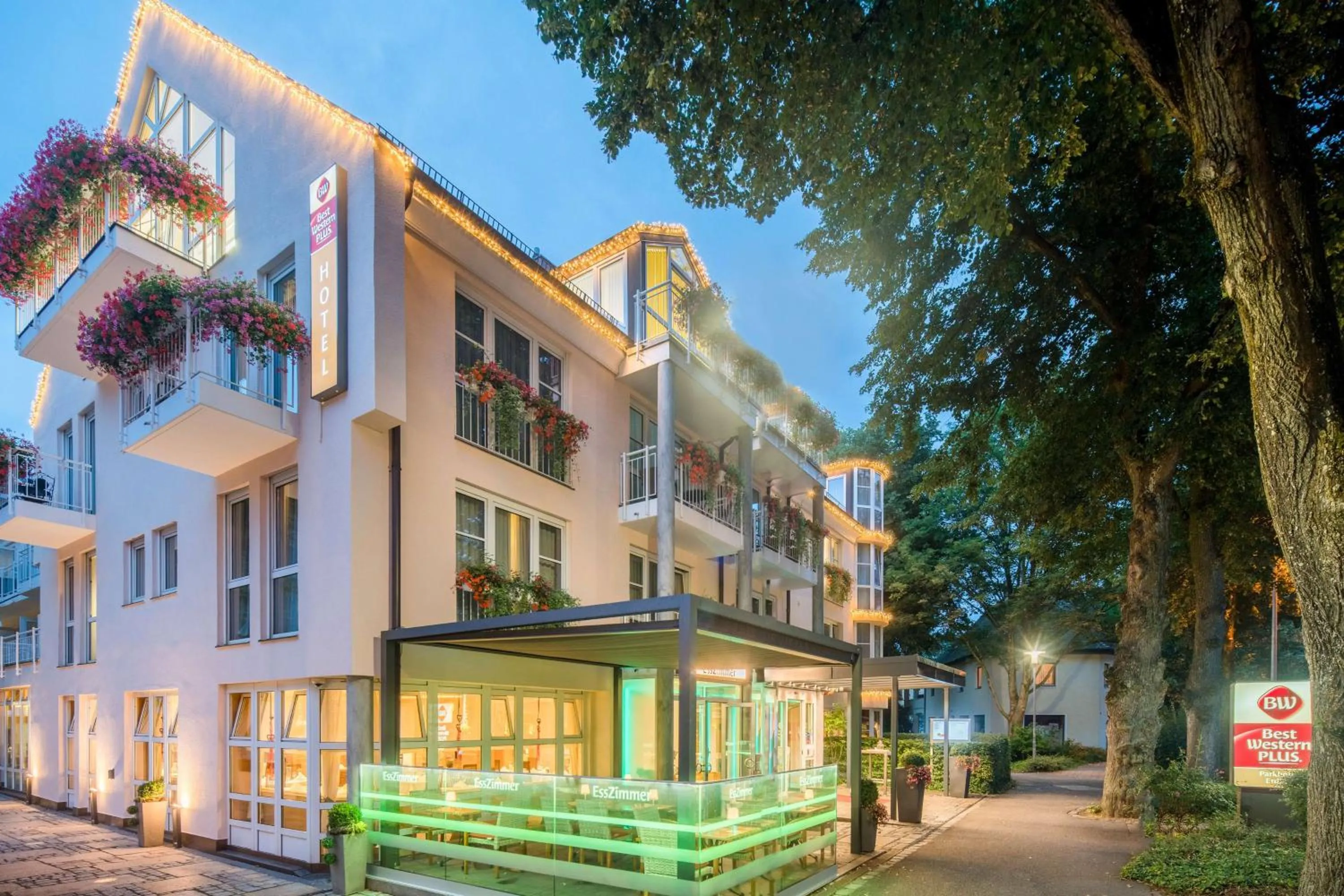 Property building in Best Western Plus Parkhotel Erding