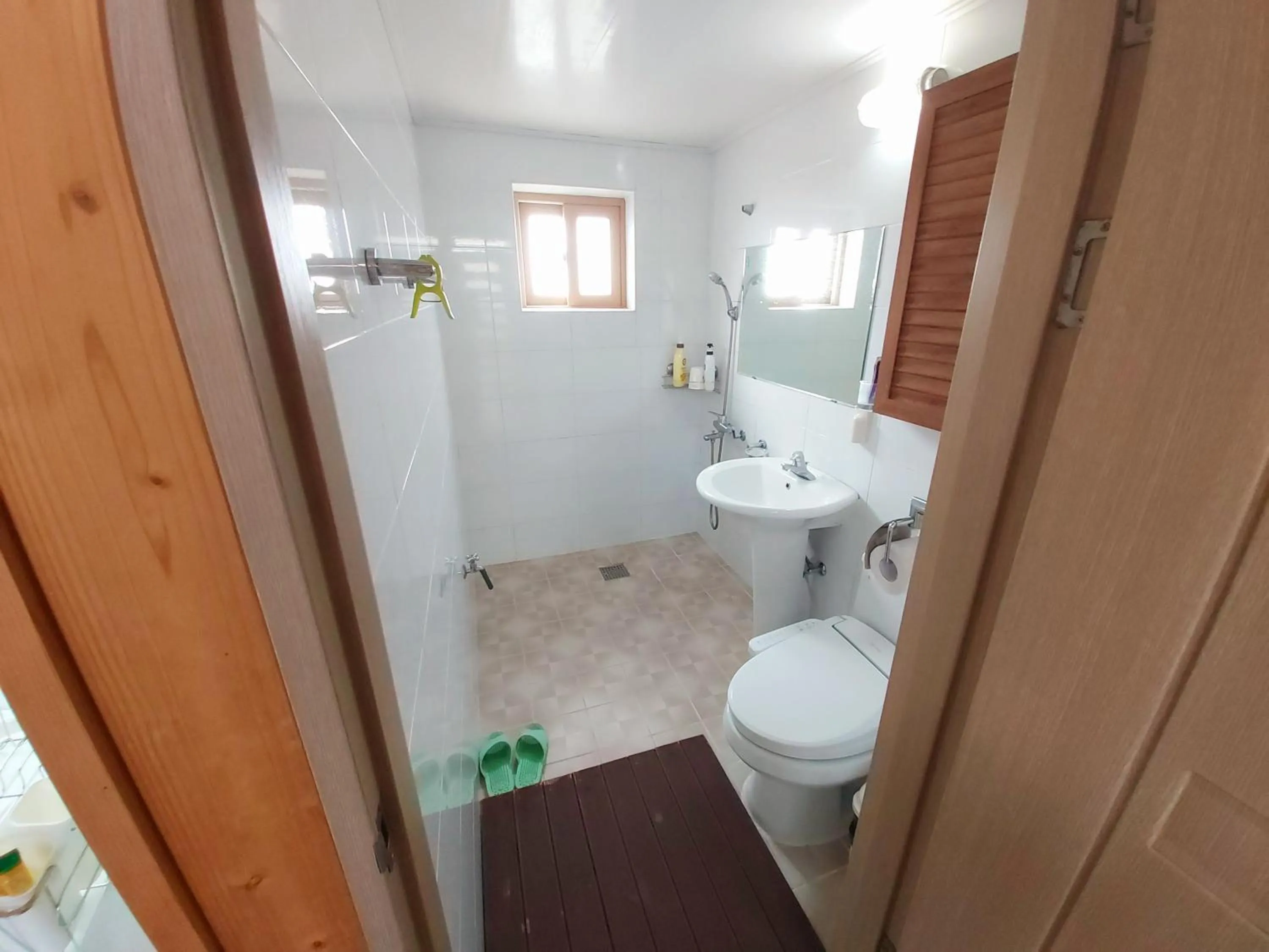 Bathroom in Feeling Good House