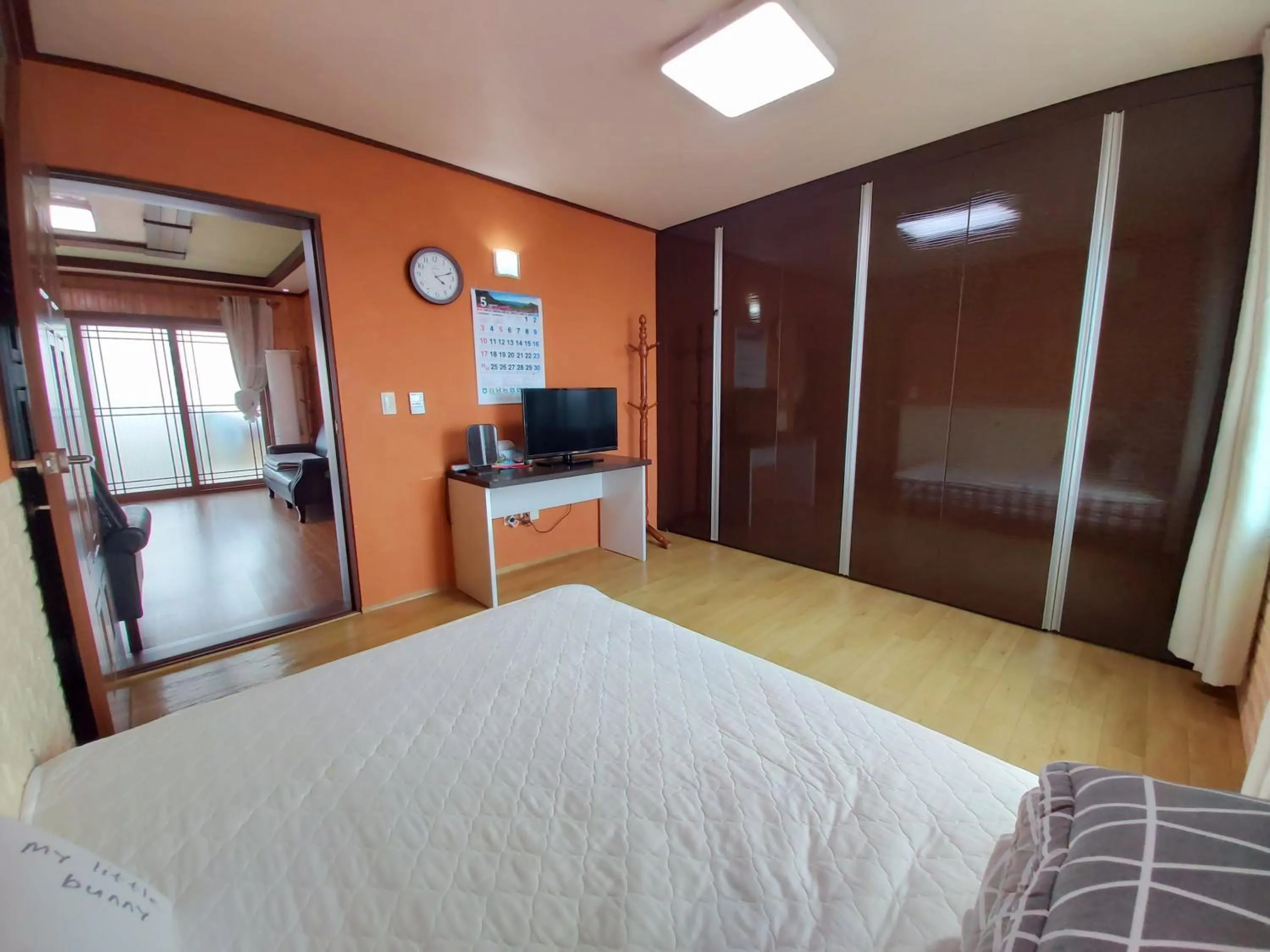 Bed in Feeling Good House