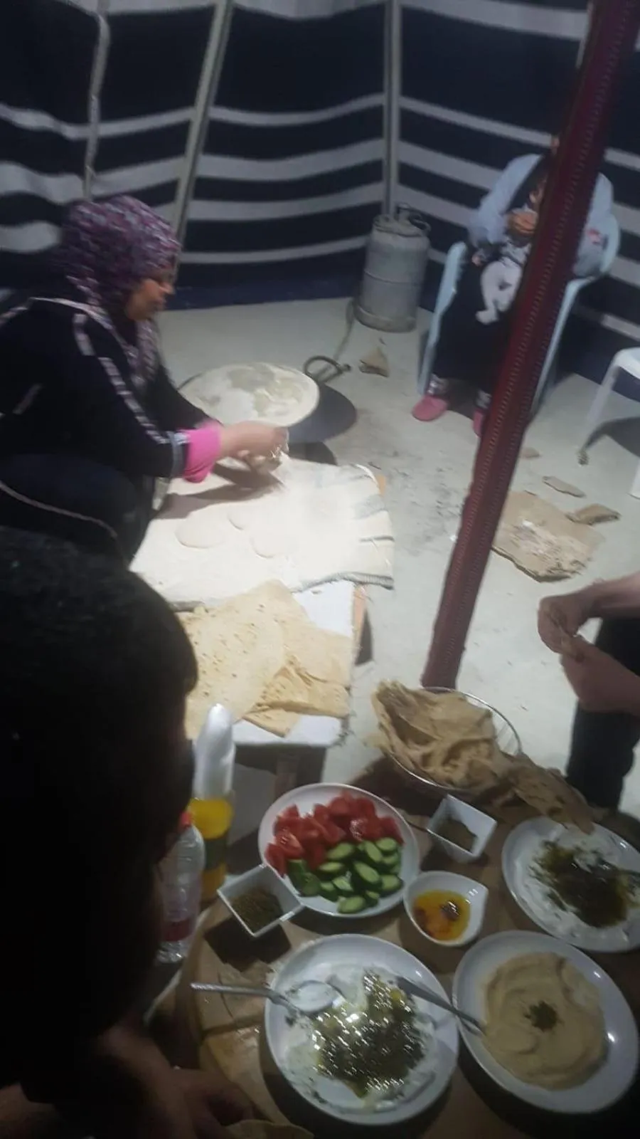 People in Khan Alsira - חאן אלסרה