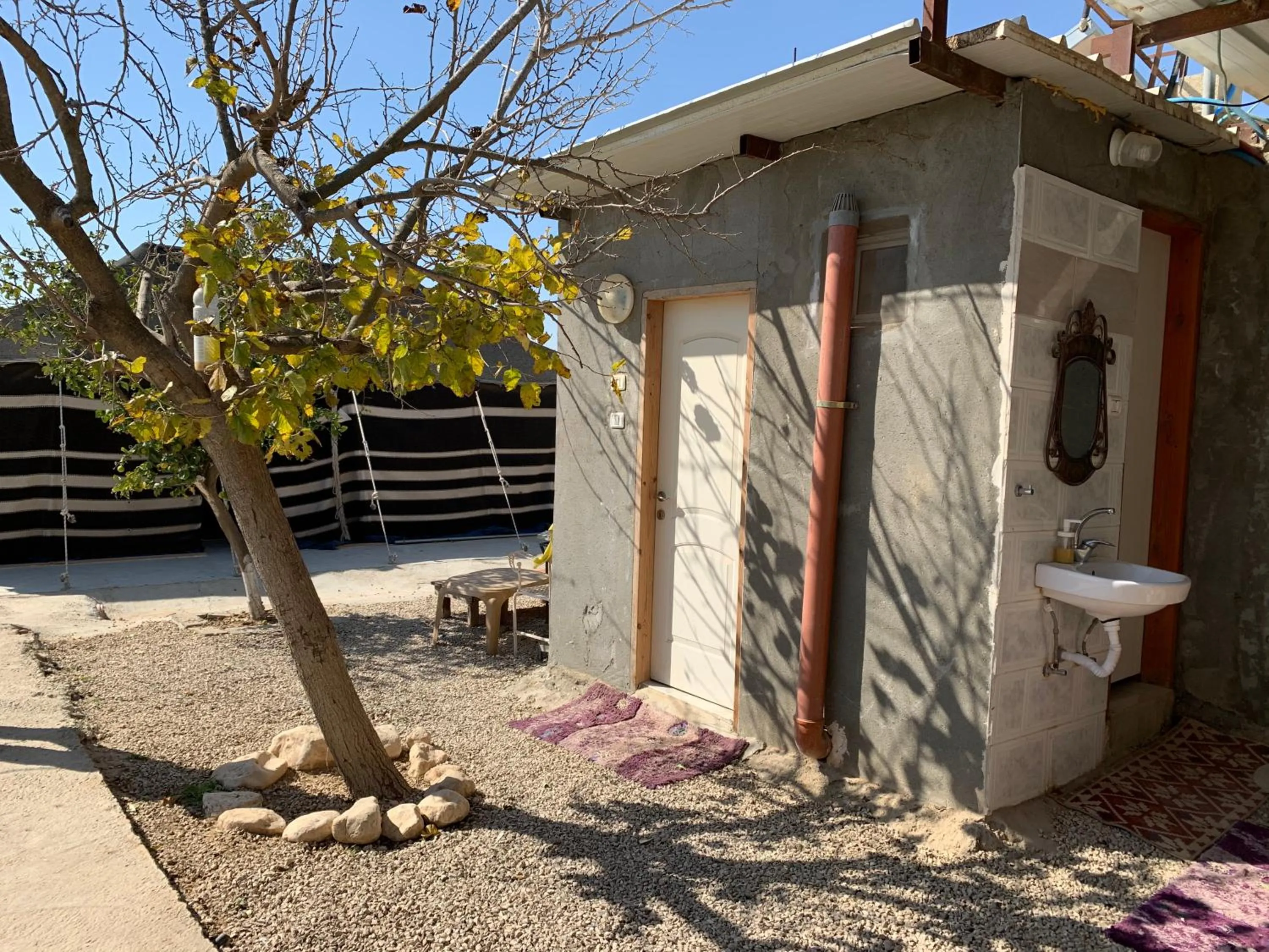 Toilet in Khan Alsira - חאן אלסרה