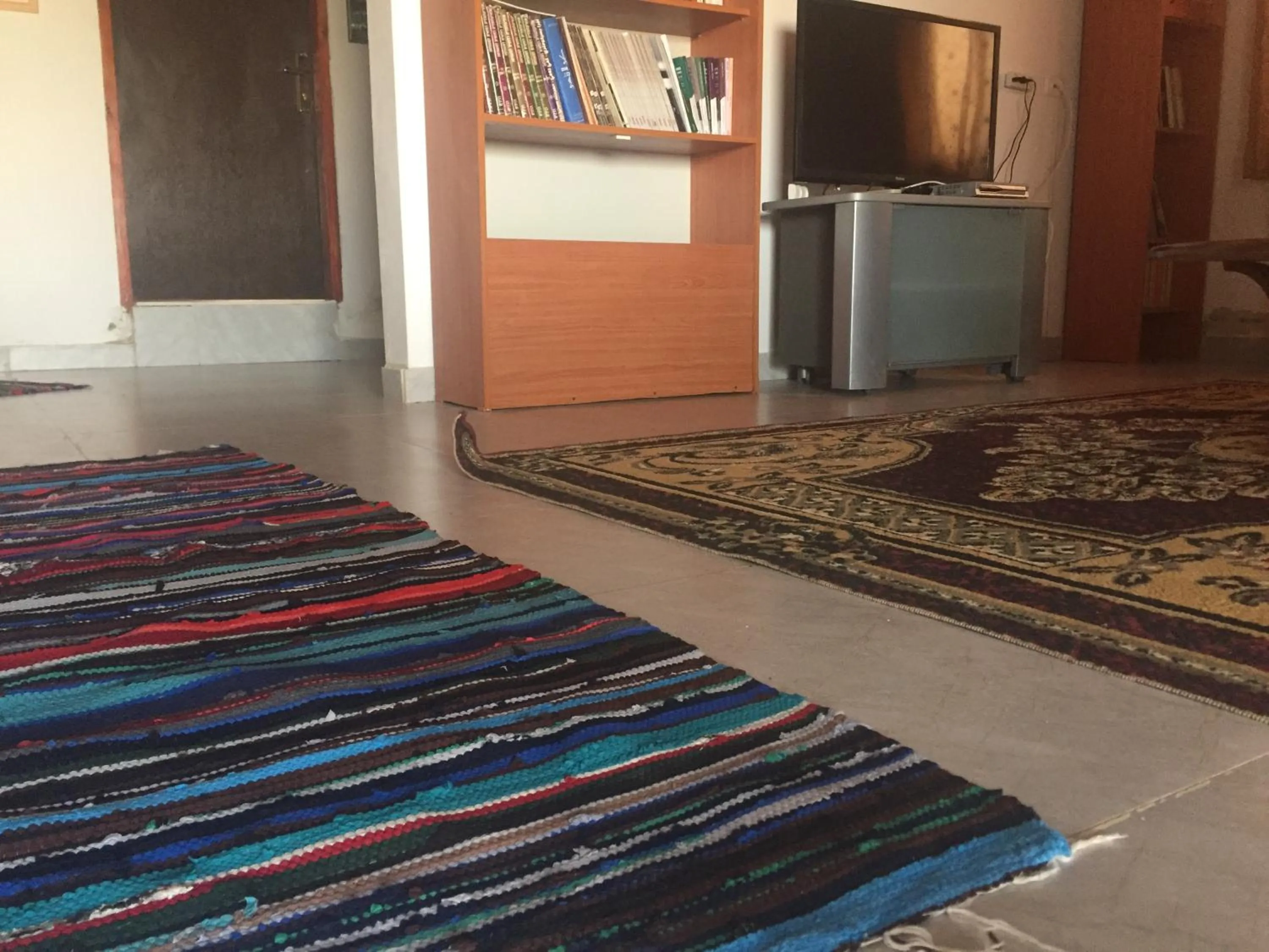 Communal lounge/ TV room in Khan Alsira - חאן אלסרה