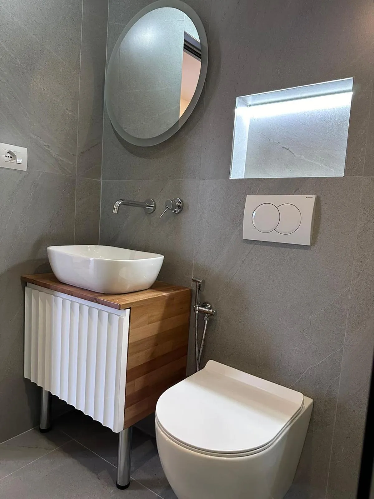 Toilet in Kuburi Hotel