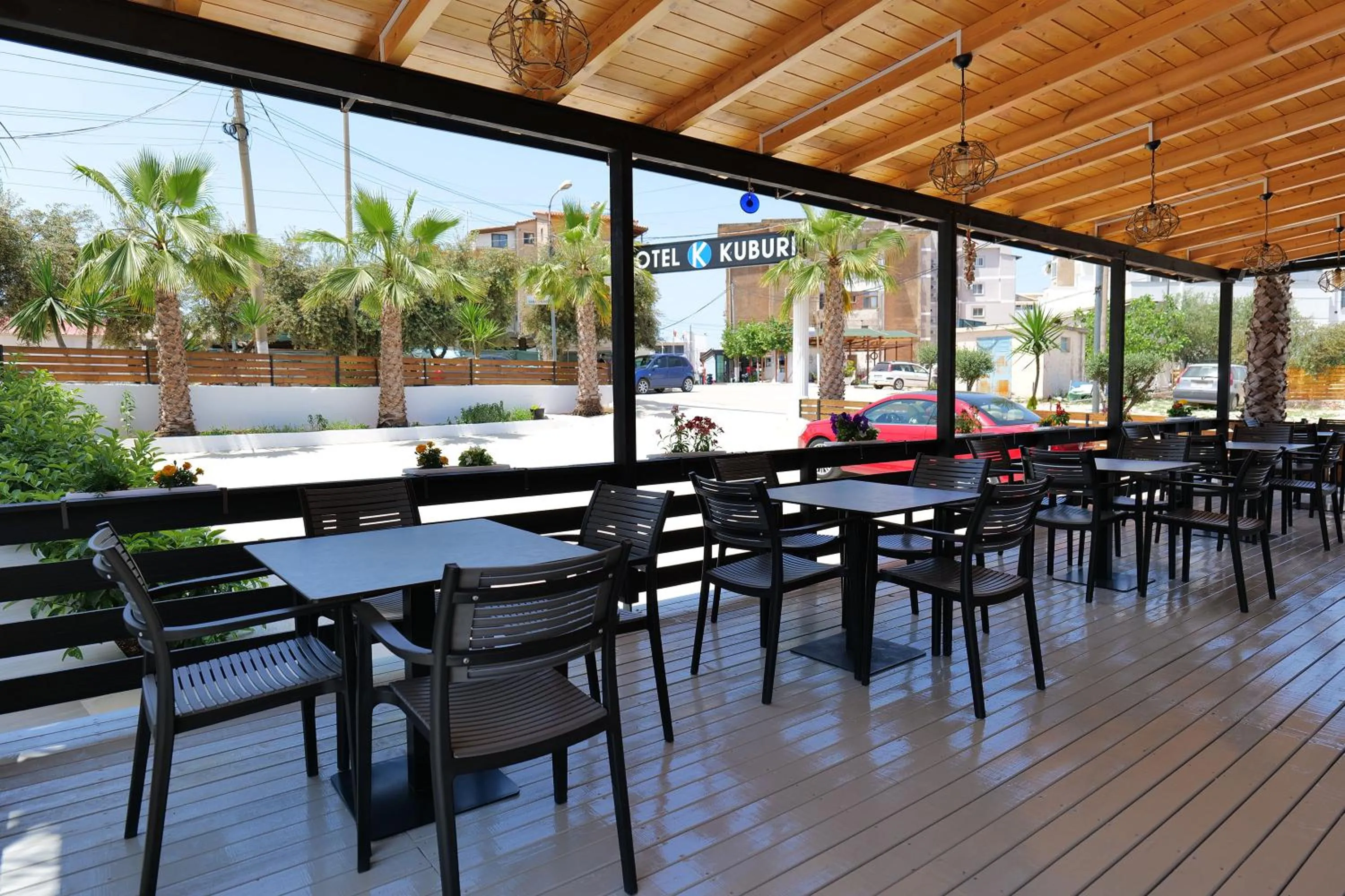 Patio in Kuburi Hotel