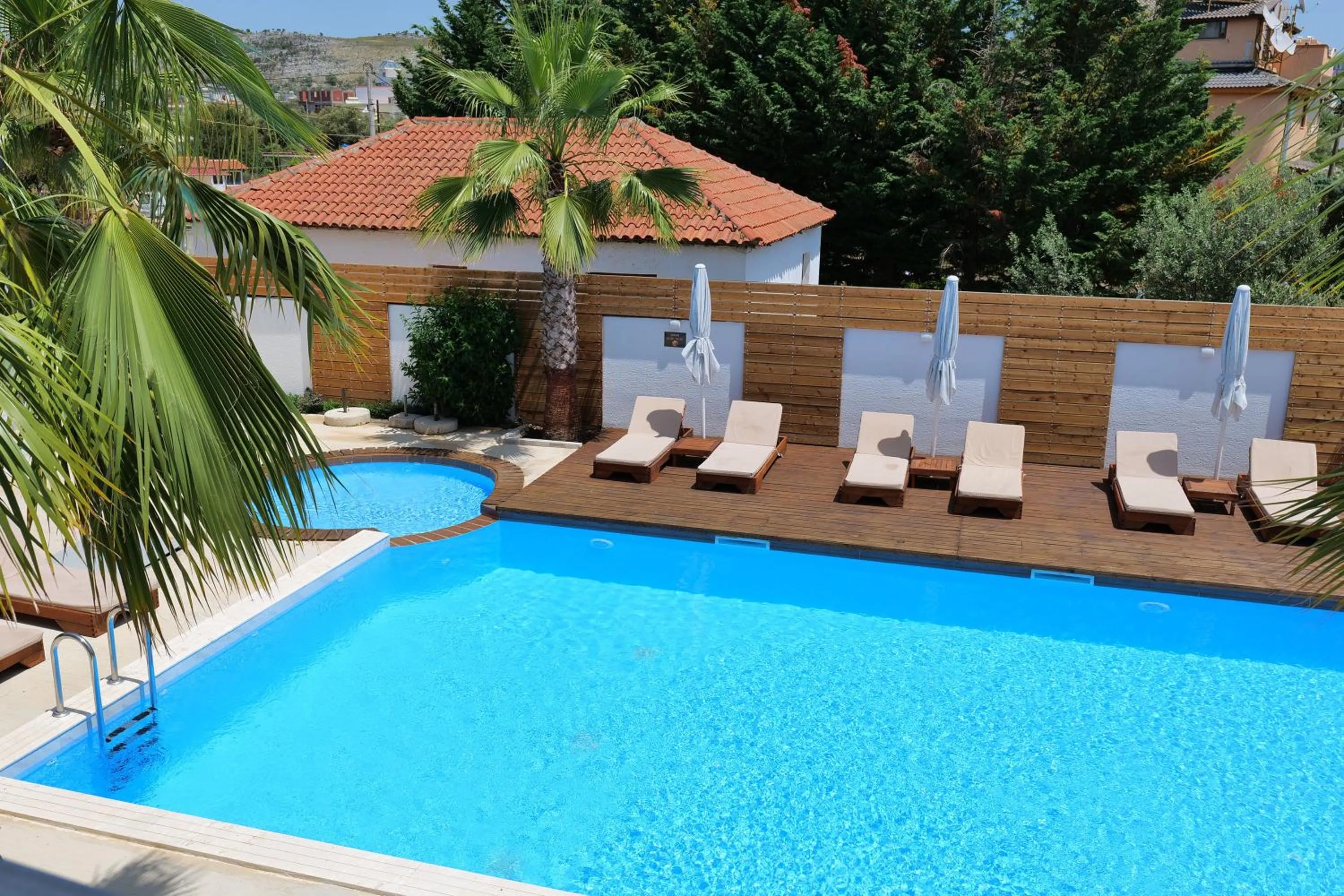 Pool view in Kuburi Hotel