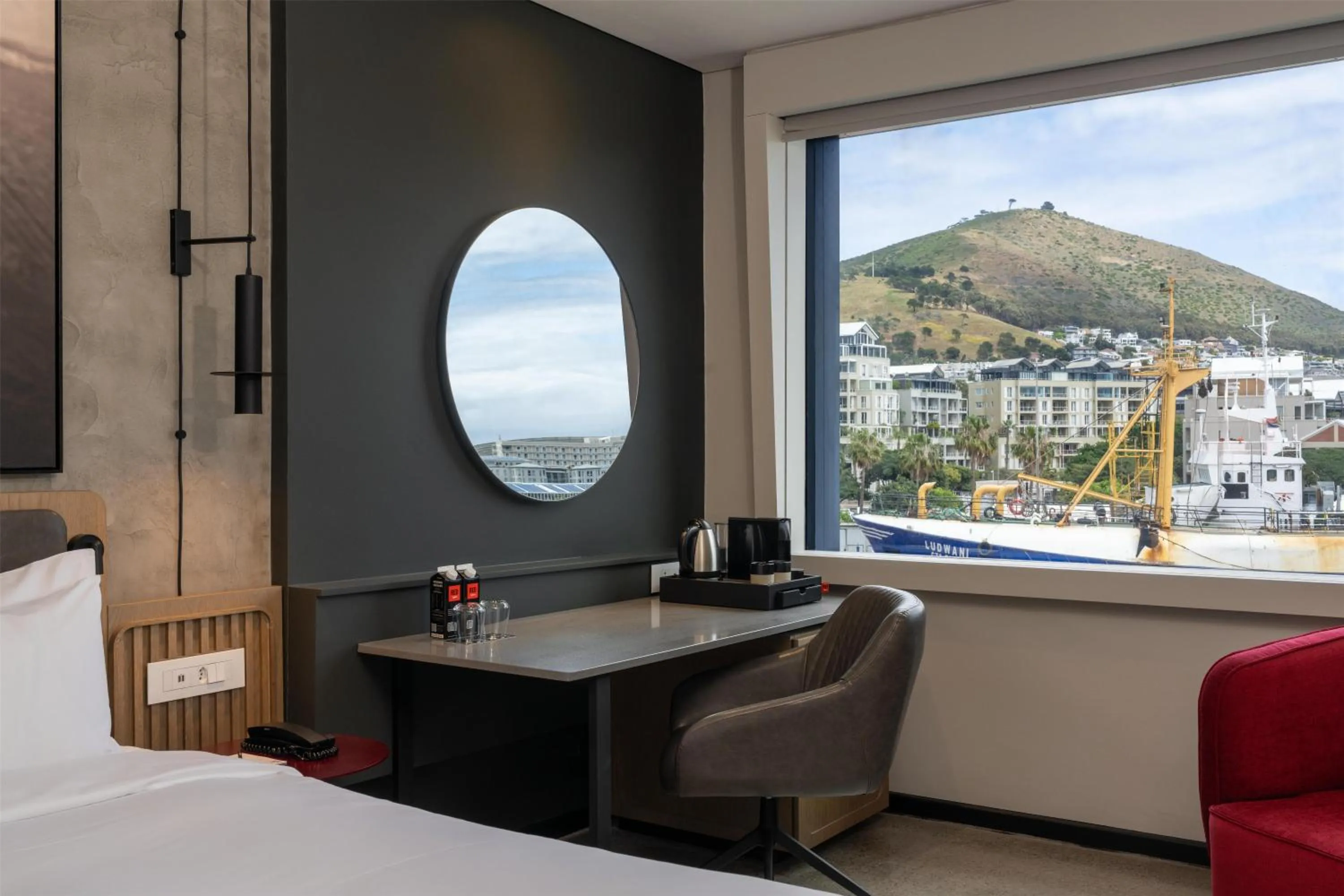 Bedroom, Bed in Radisson RED Hotel V&A Waterfront Cape Town