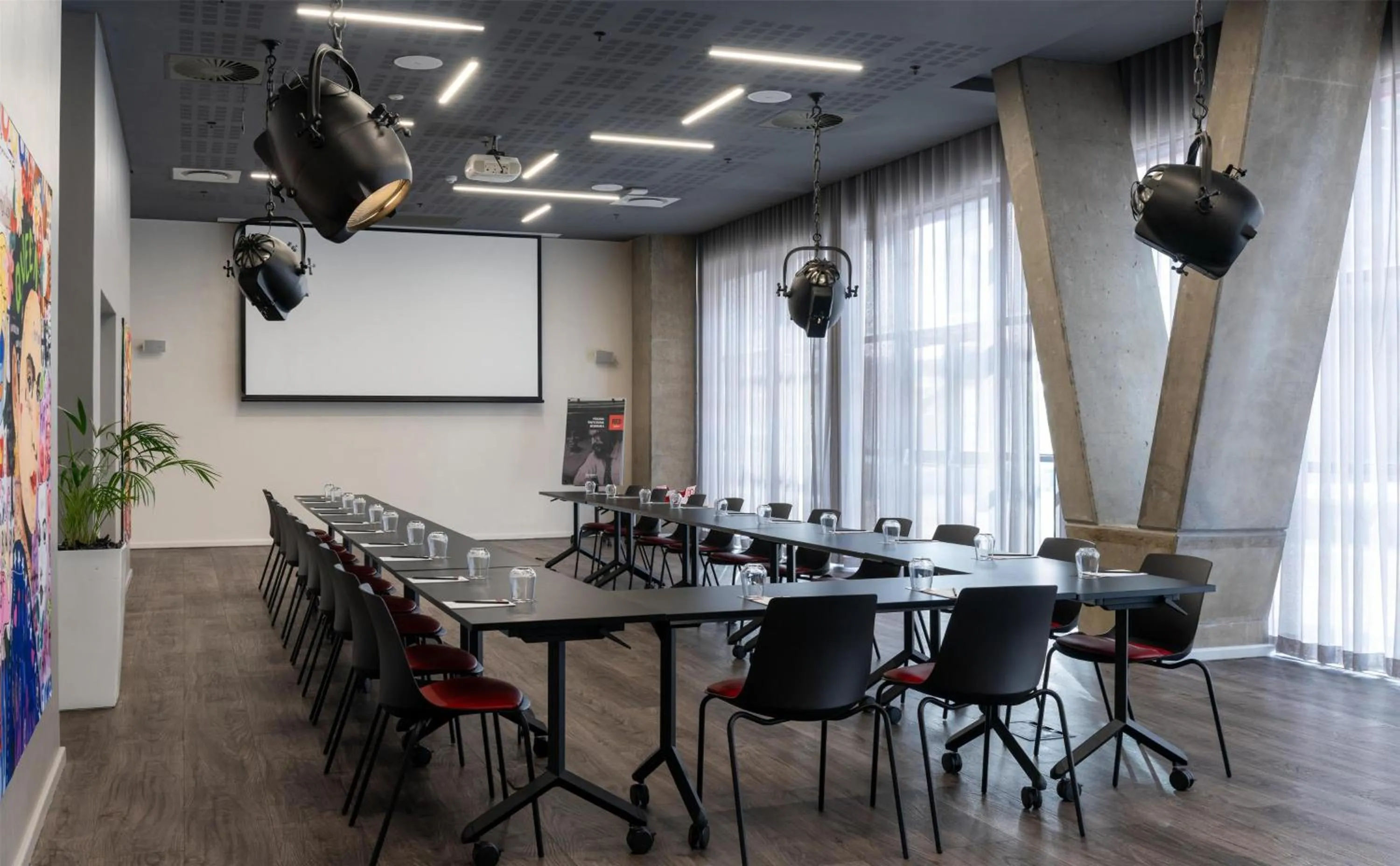 Meeting/conference room in Radisson RED Hotel V&A Waterfront Cape Town