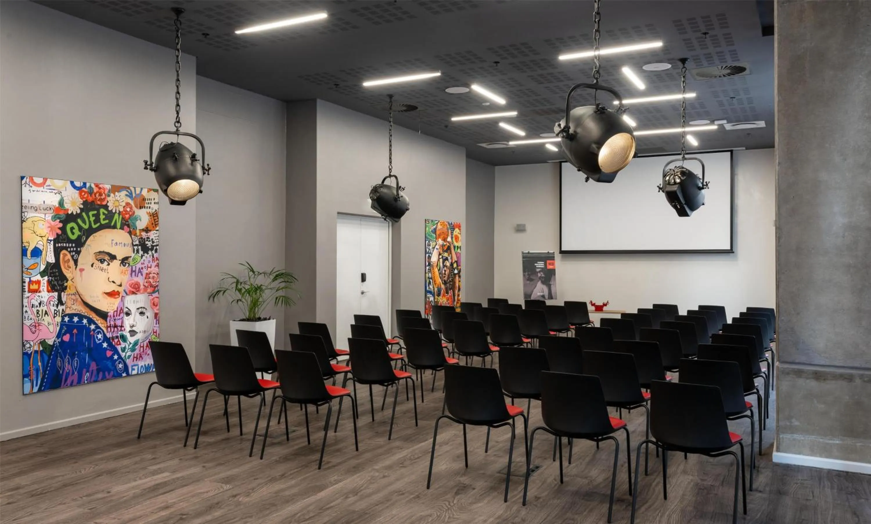 Meeting/conference room in Radisson RED Hotel V&A Waterfront Cape Town