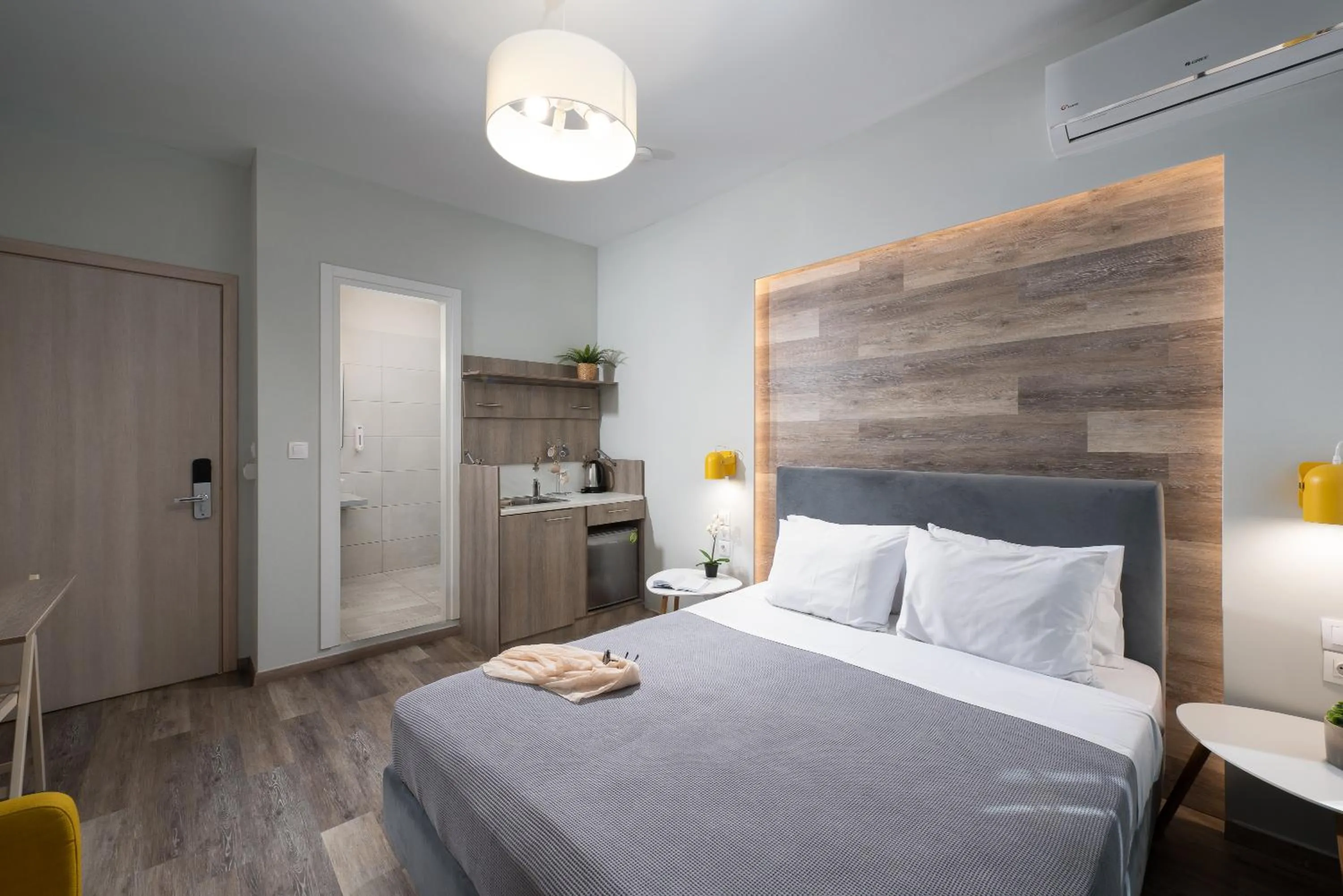 Bed in Enattica Syntagma Living