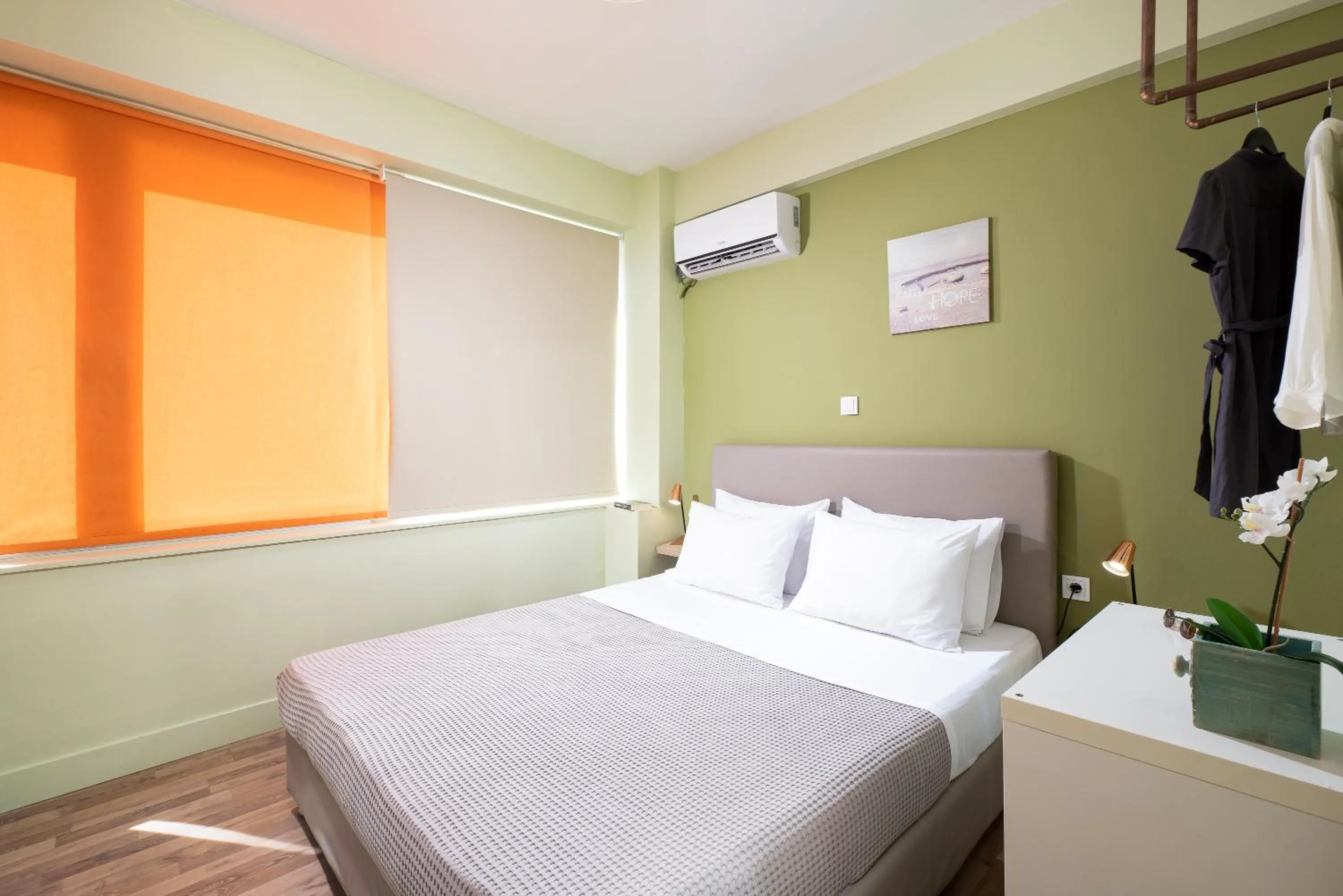 Bed in Enattica Syntagma Living