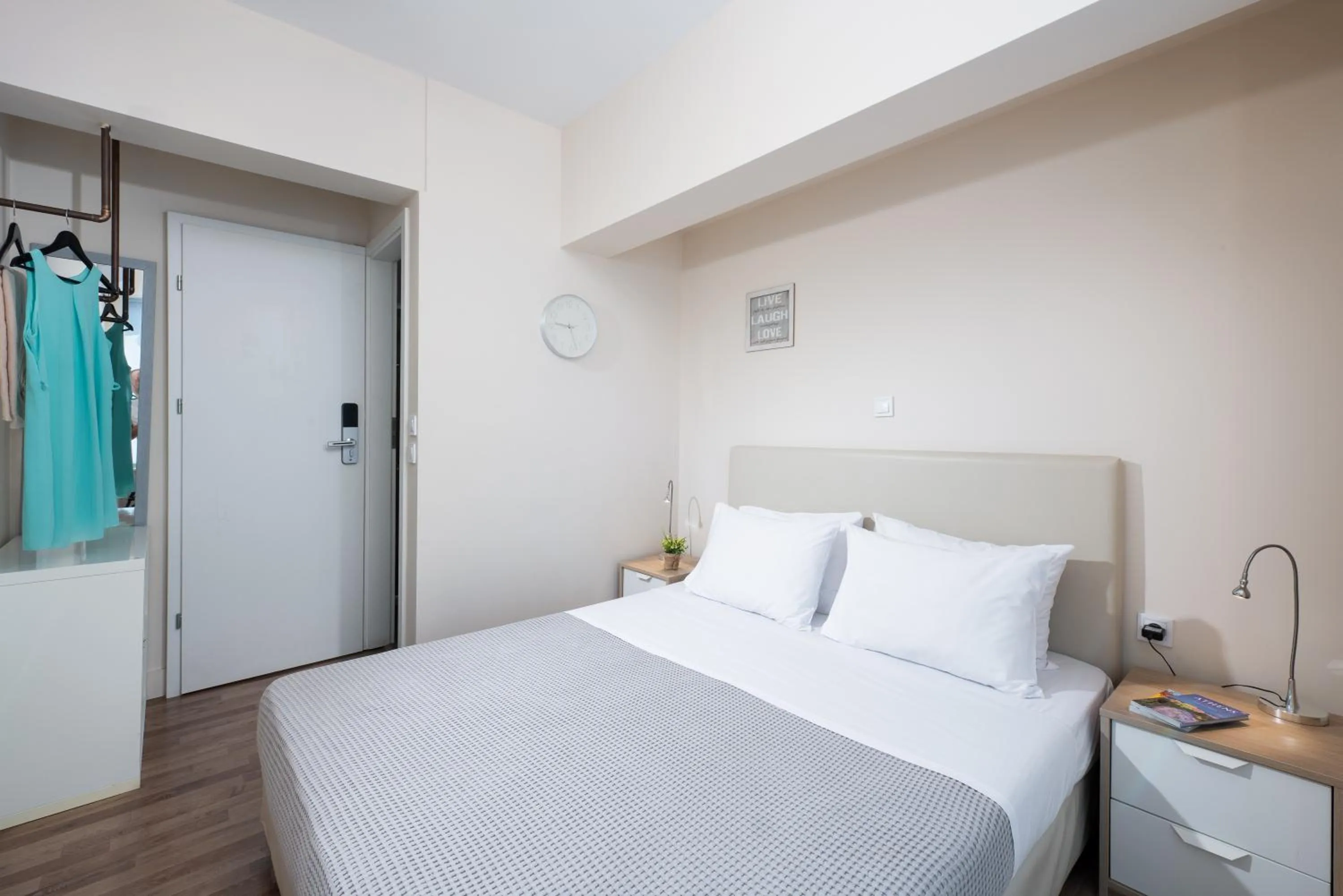 Bed in Enattica Syntagma Living