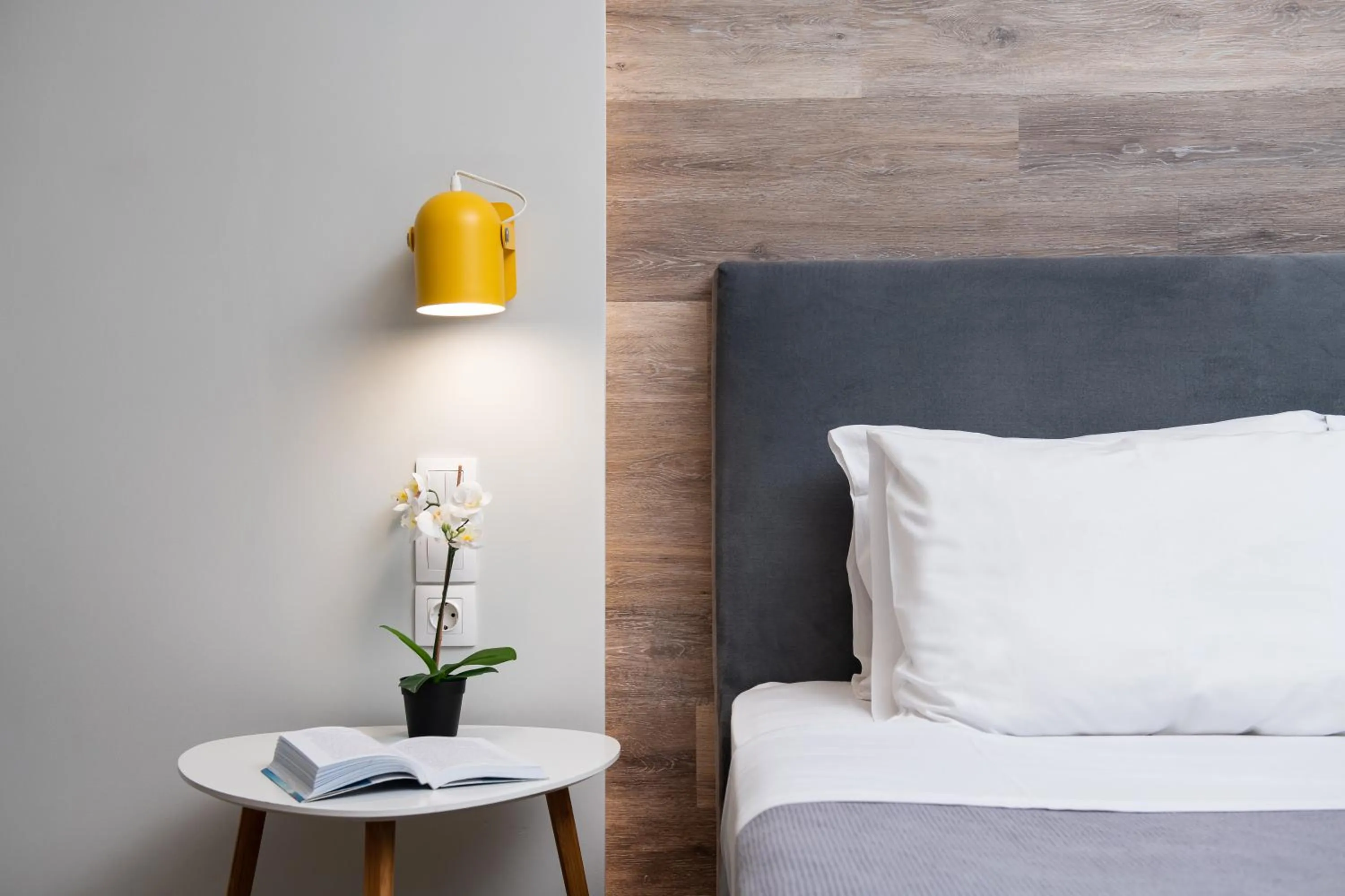 Bed in Enattica Syntagma Living