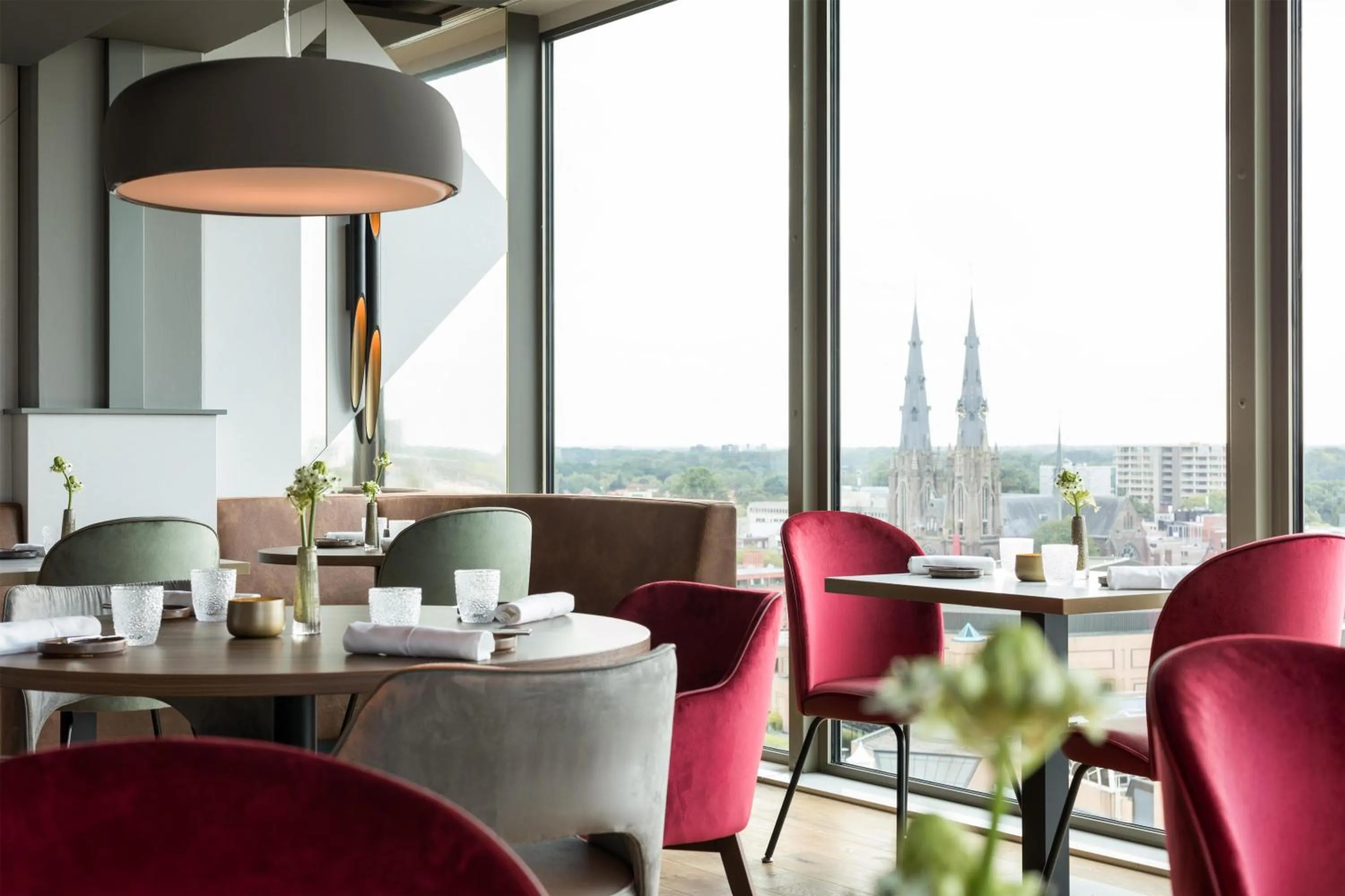 Restaurant/places to eat in NH Collection Eindhoven Centre