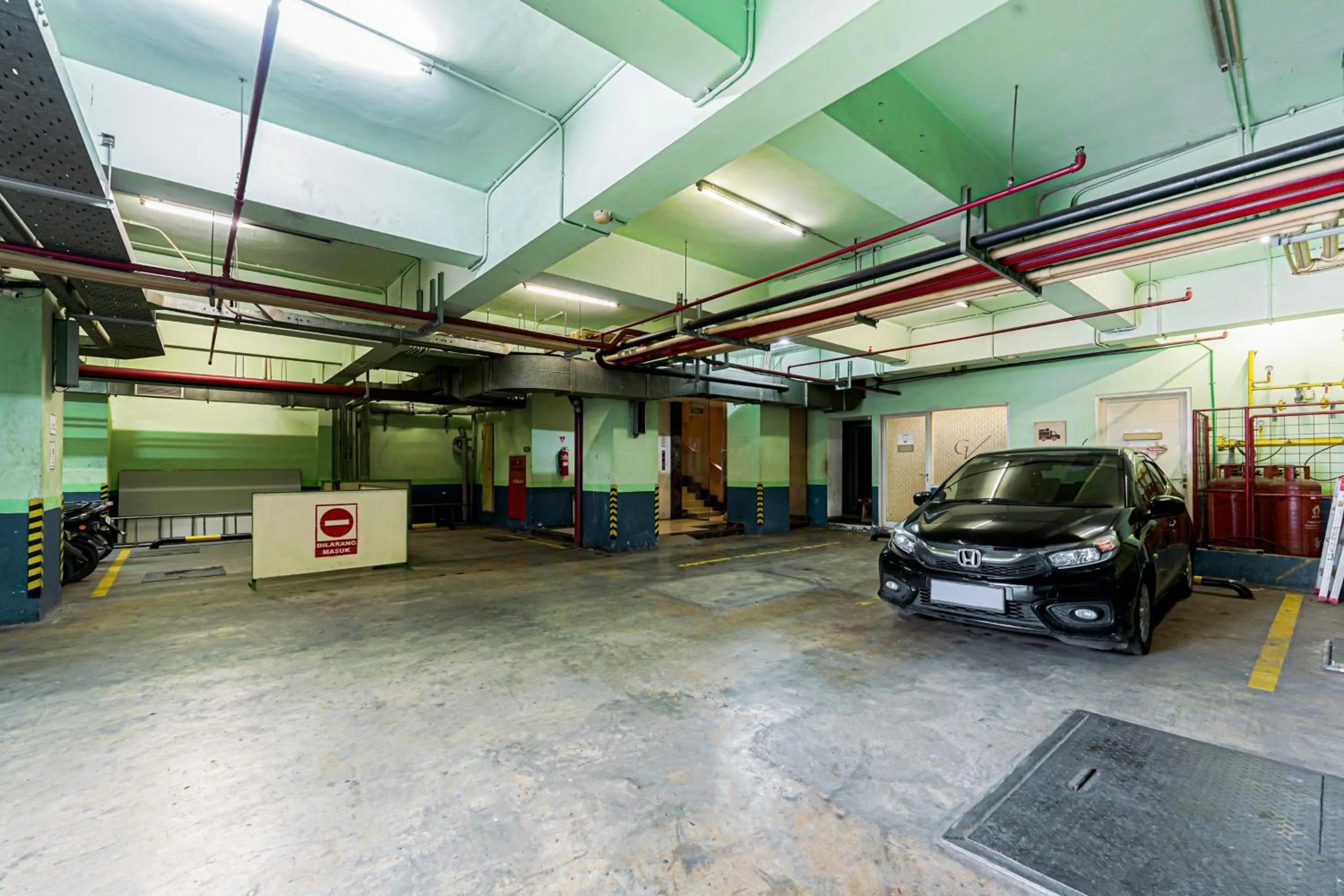 Parking in Sunerra Express Grand Viveana Bandung