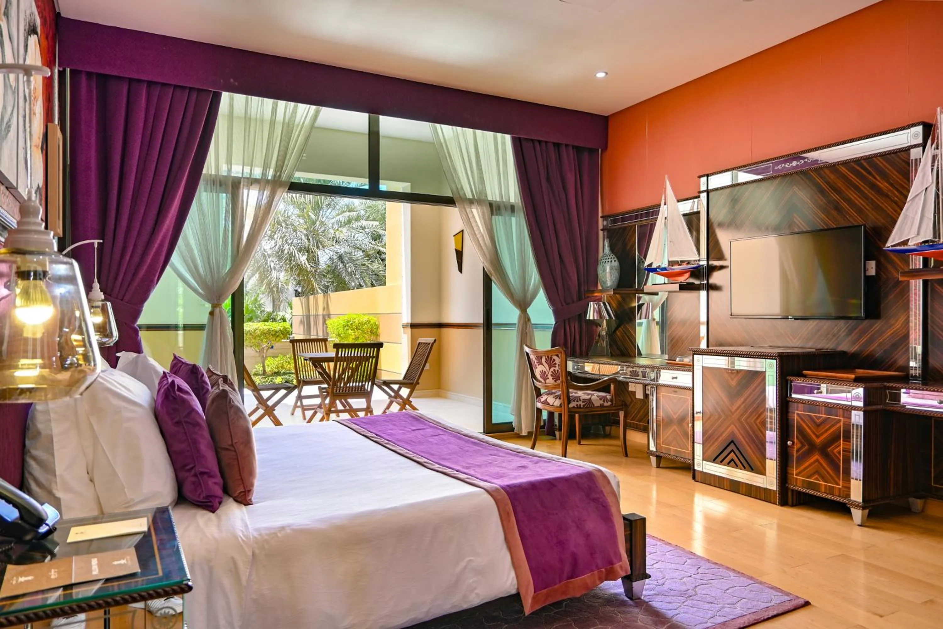 Bedroom, Bed in Palavra Resort