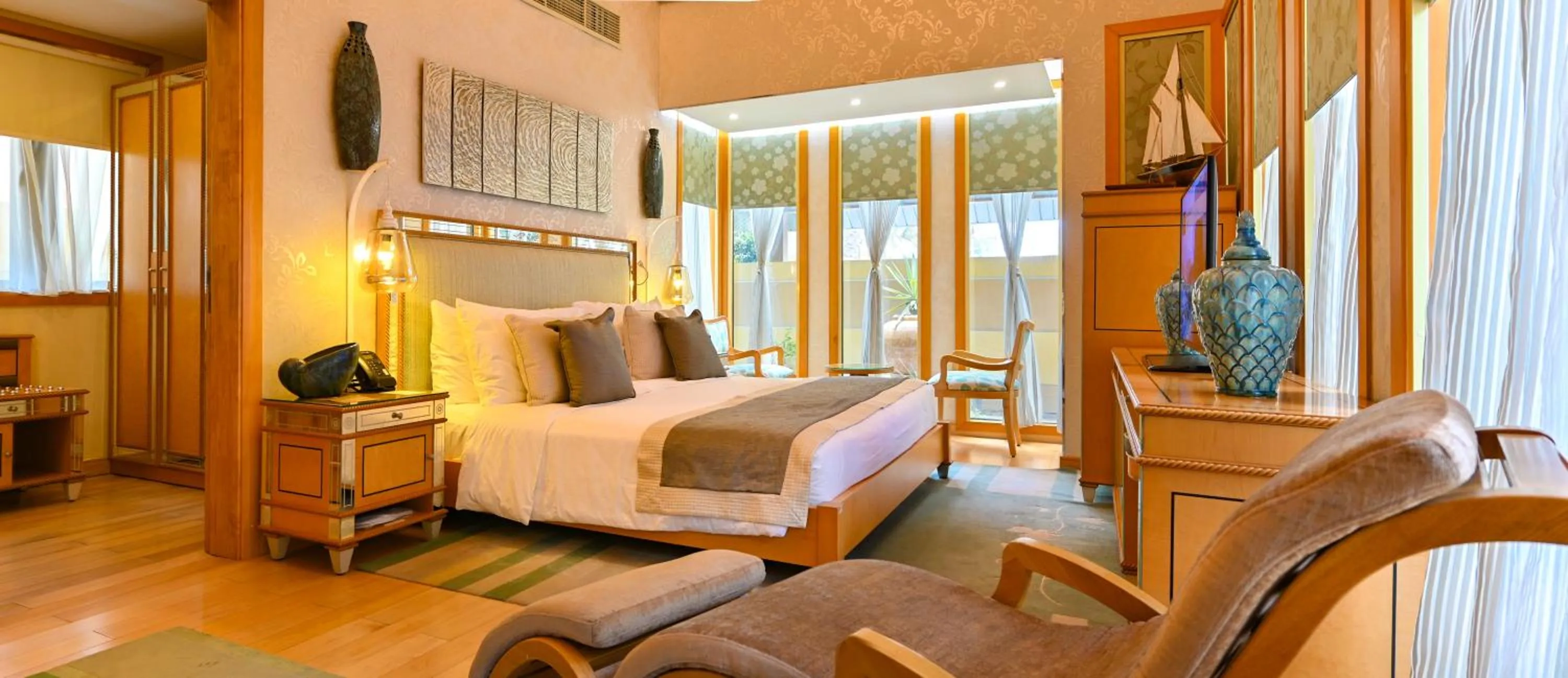 Photo of the whole room, Bed in Palavra Resort