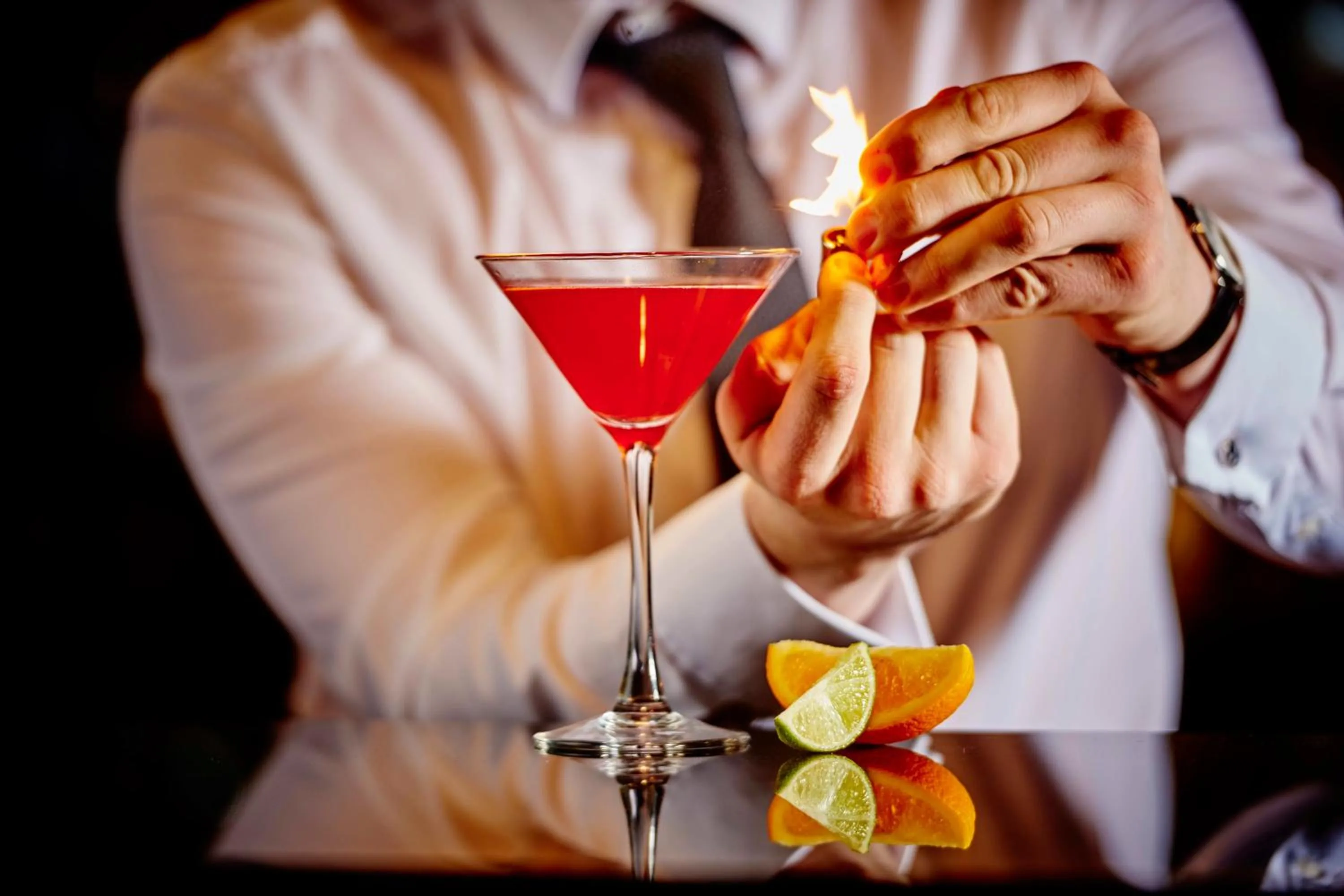 Lounge or bar in Hotel Indigo - Cardiff by IHG