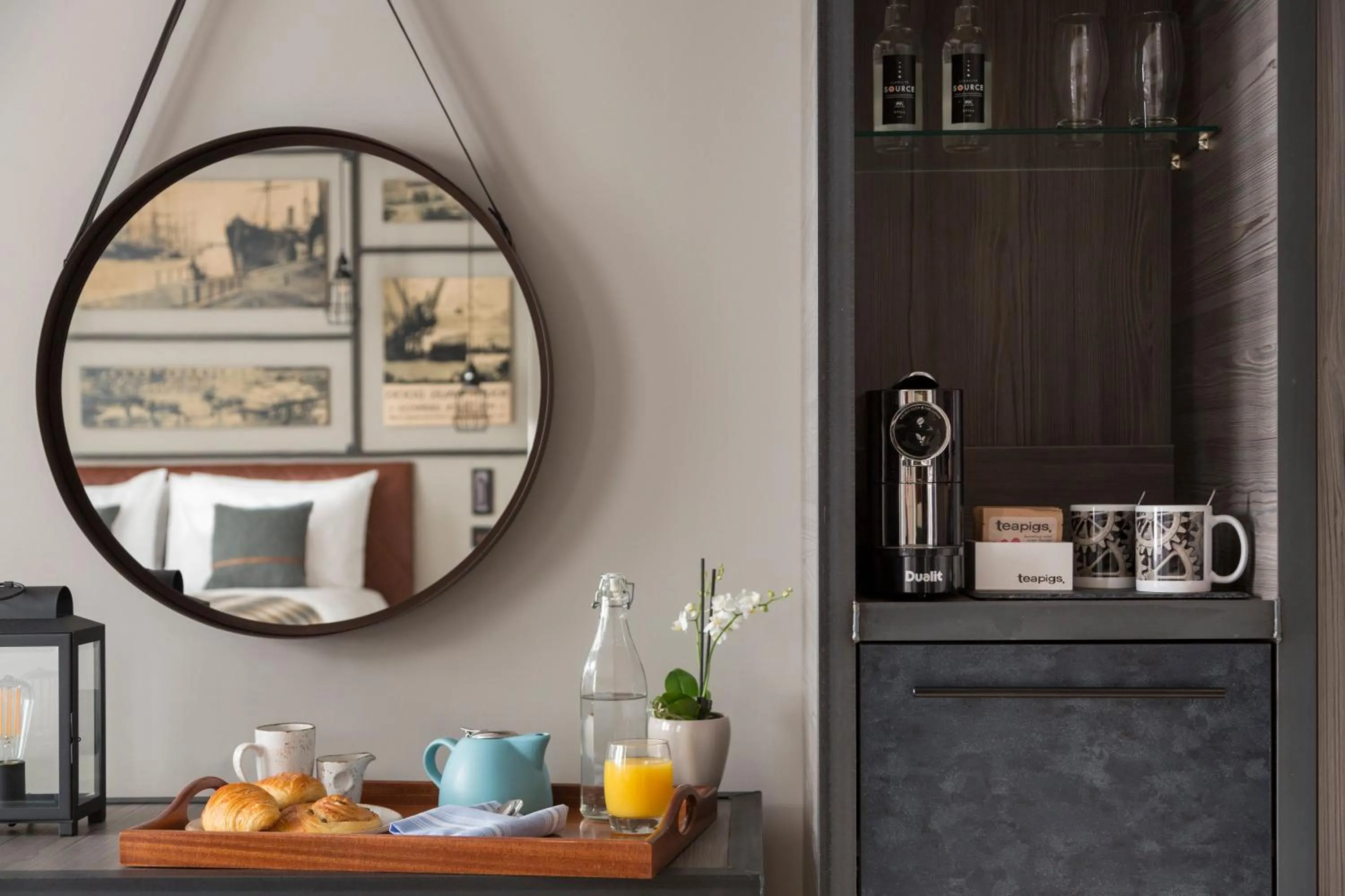 Photo of the whole room in Hotel Indigo - Cardiff by IHG