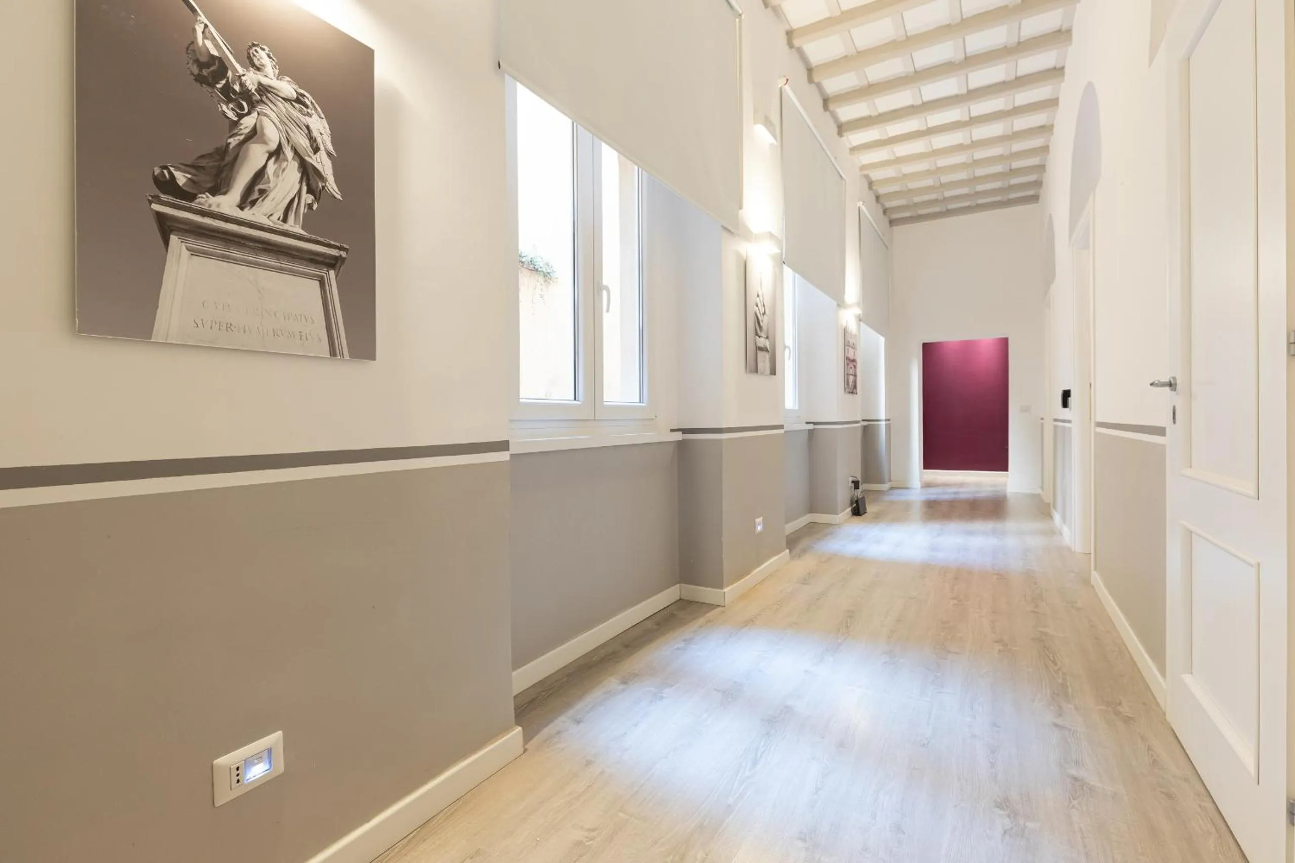 Decorative detail in Spagna Boutique