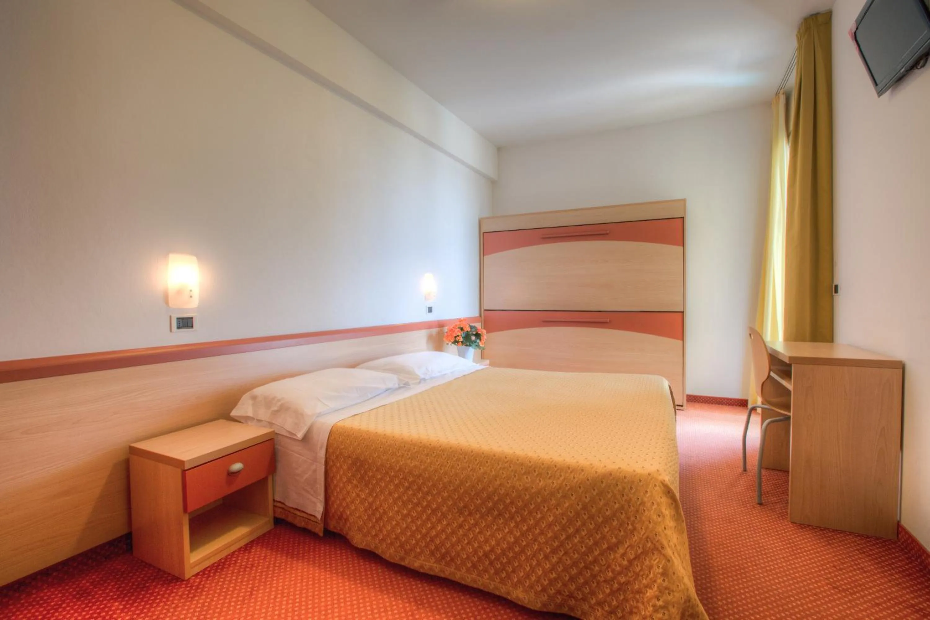 Photo of the whole room, Bed in Hotel Tilmar