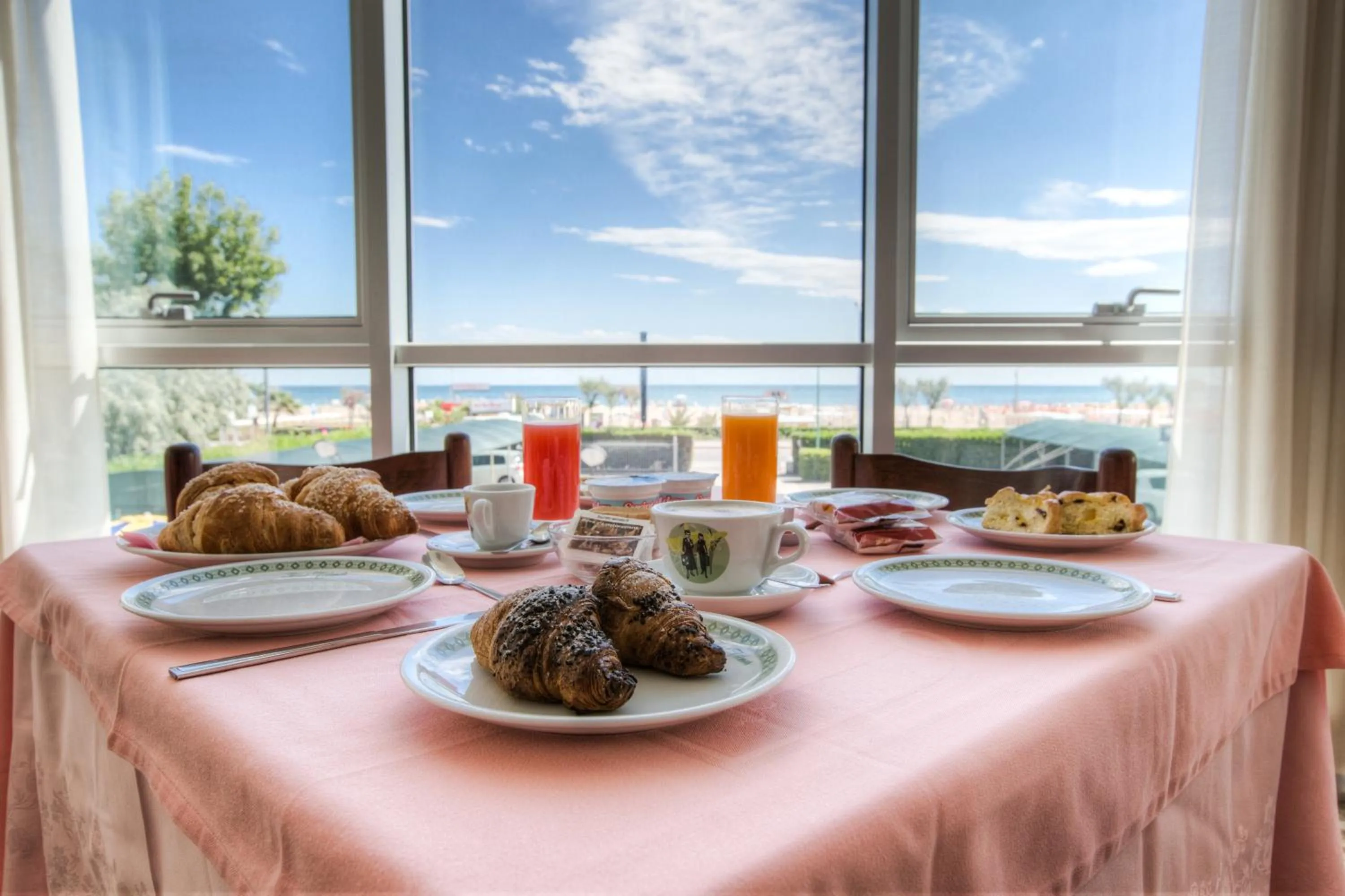 Restaurant/places to eat in Hotel Tilmar