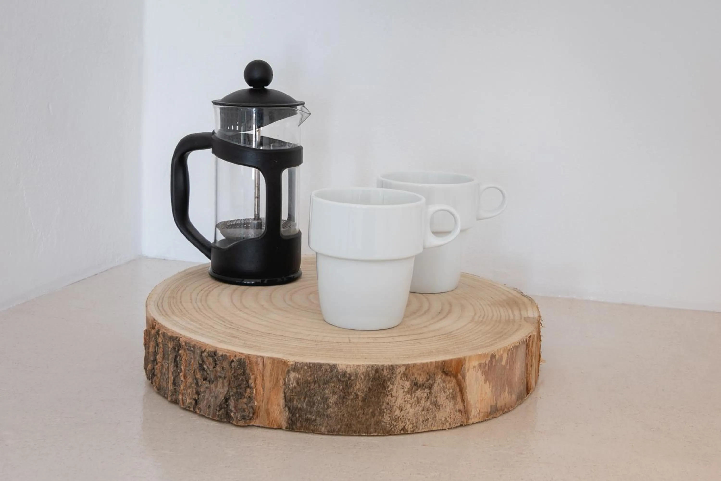 Coffee/tea facilities in Villa Thiranthemis