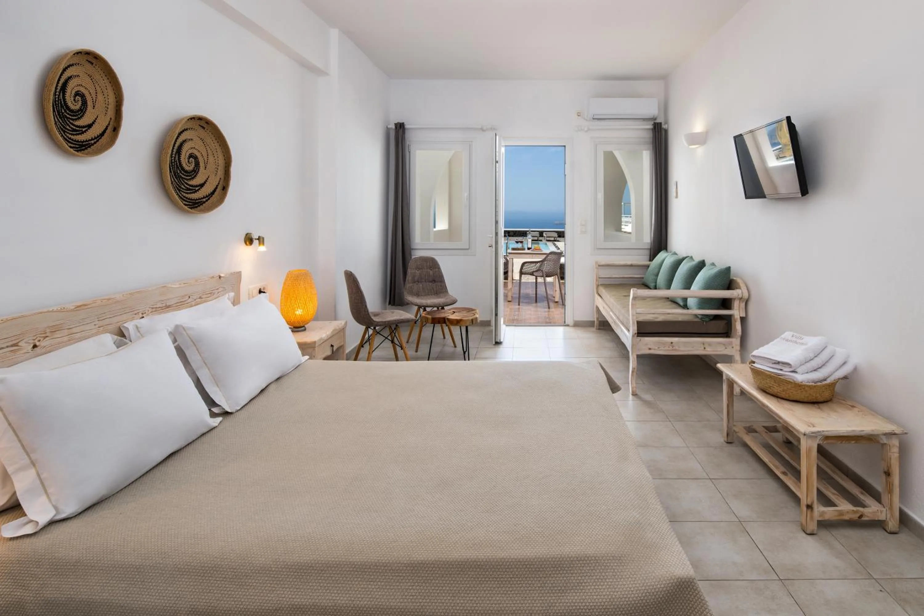 Bedroom, Bed in Villa Thiranthemis