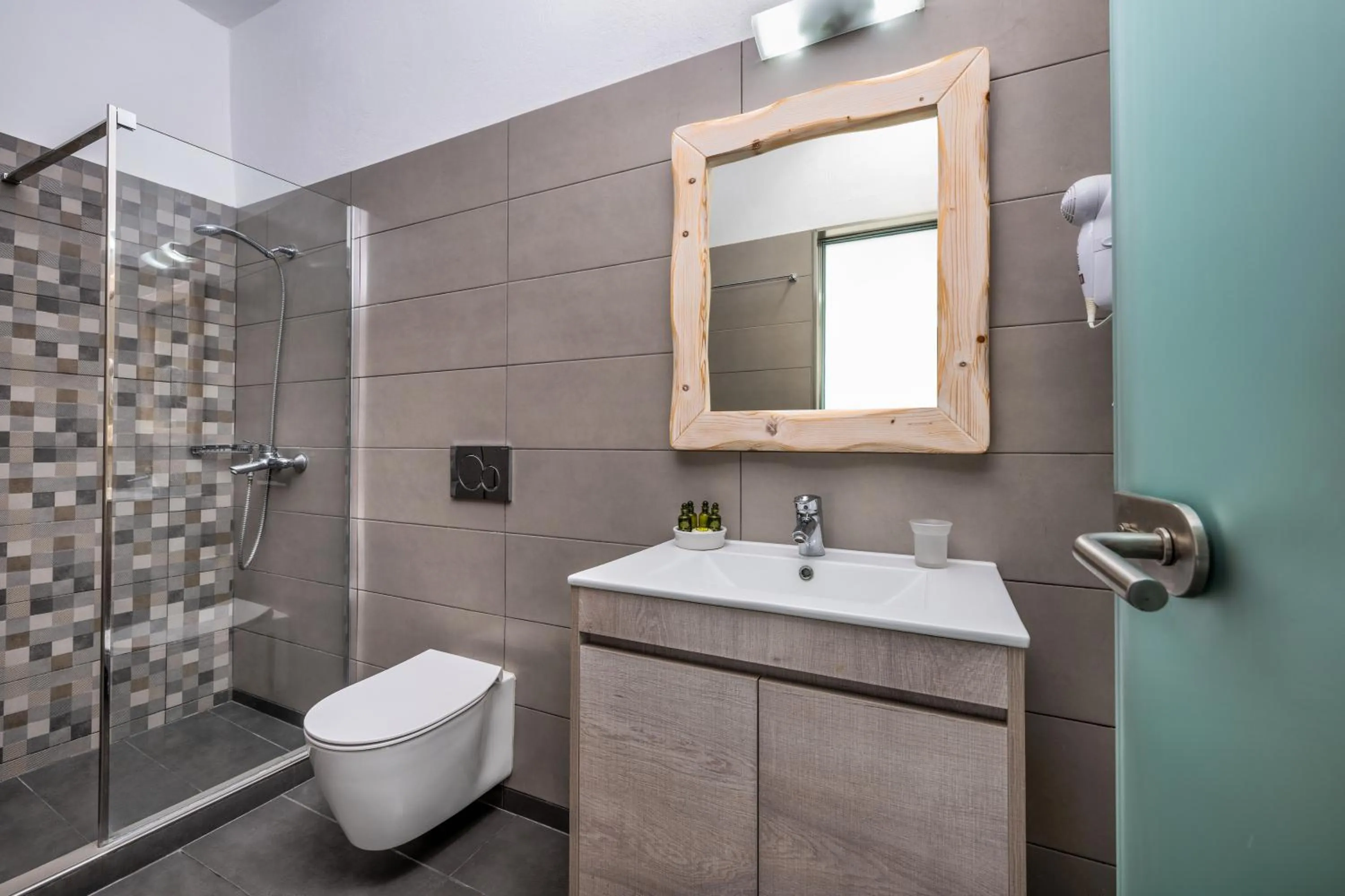 Bathroom in Villa Thiranthemis