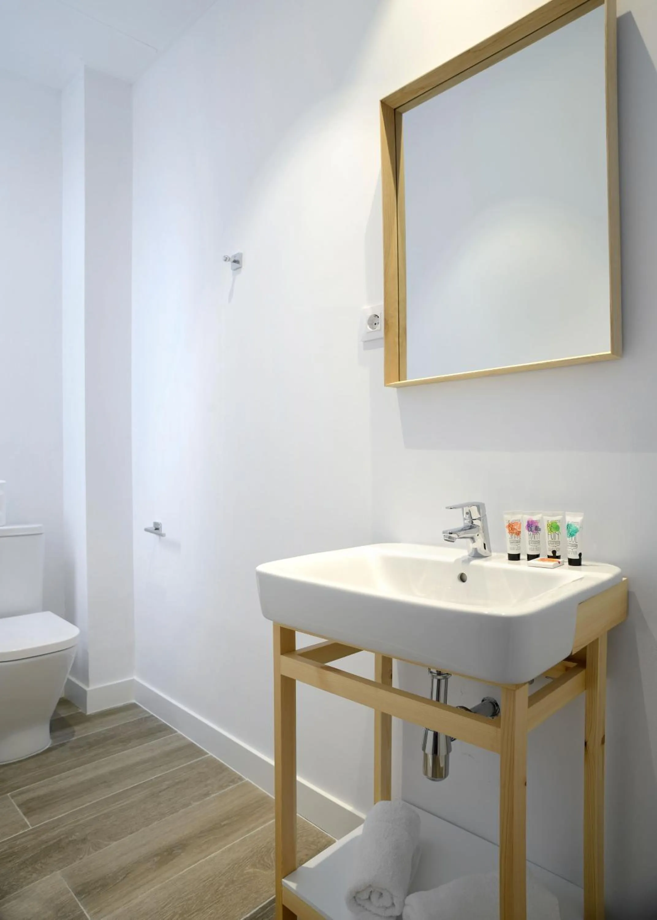 Property building in nQn Aparts & Suites Madrid