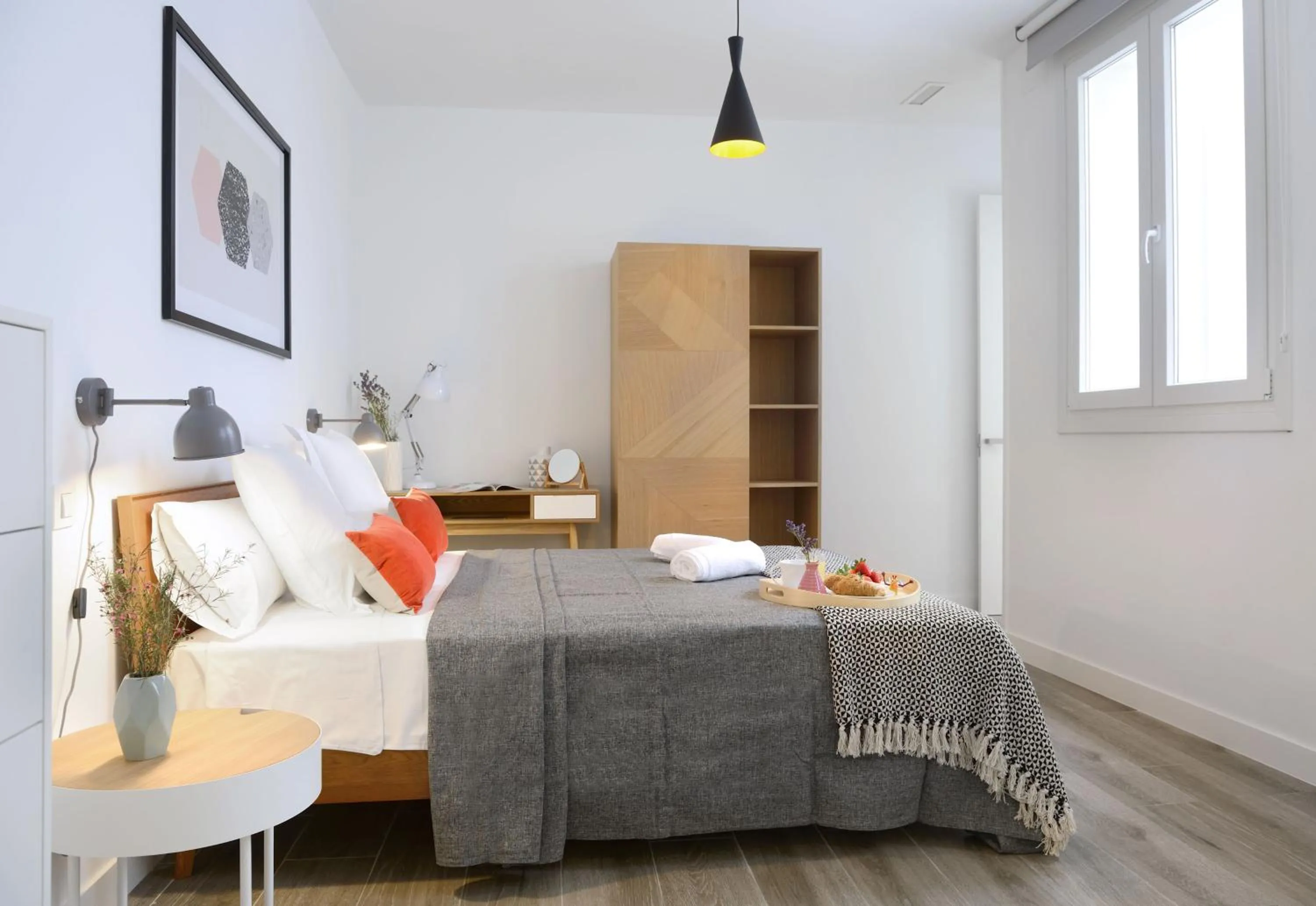 Property building, Bed in nQn Aparts & Suites Madrid