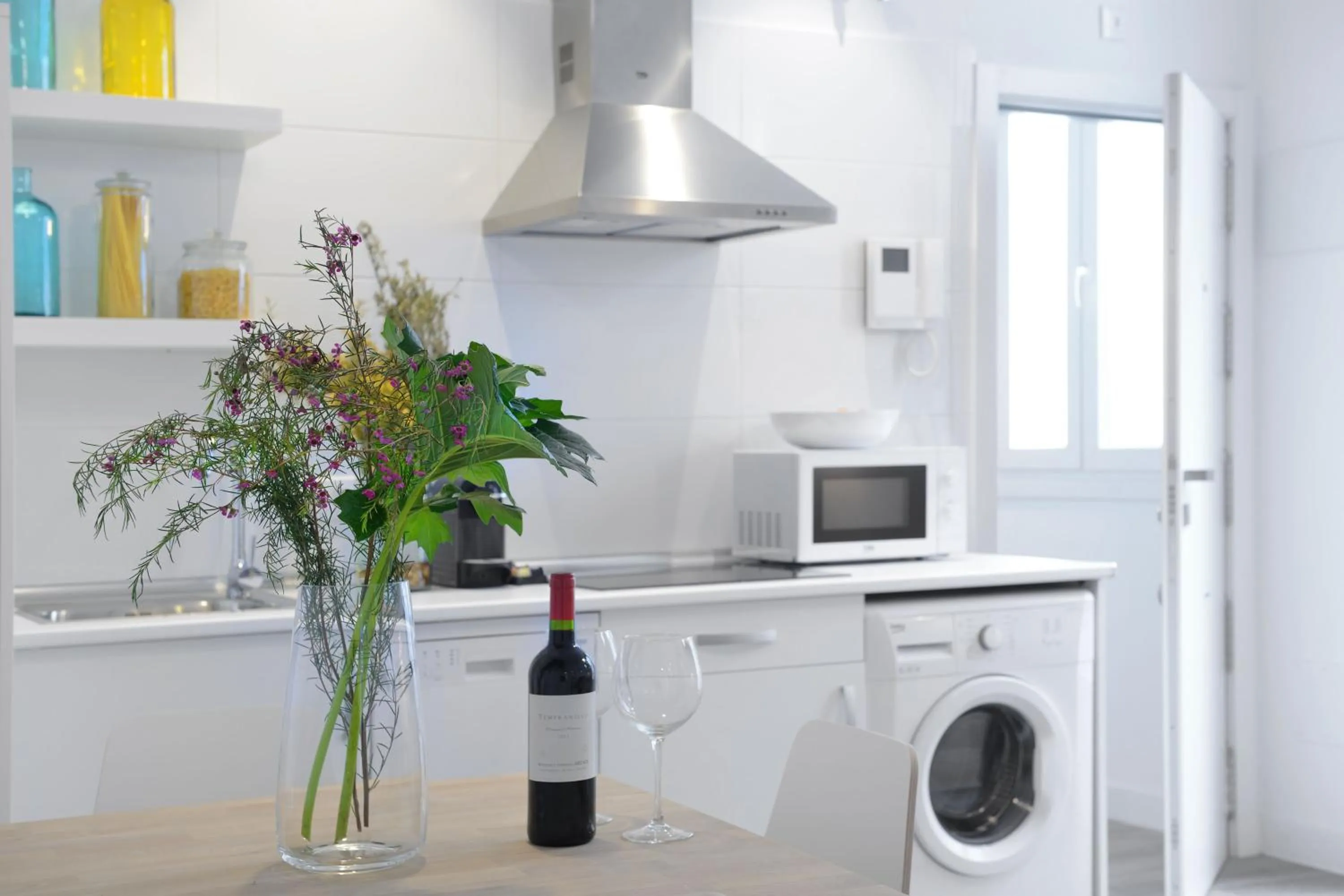 Property building in nQn Aparts & Suites Madrid