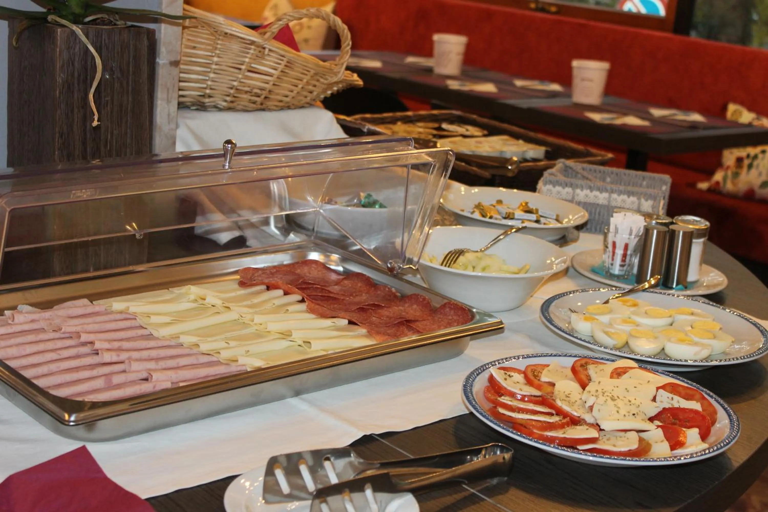 Buffet breakfast in Lake Garda Beach Hostel