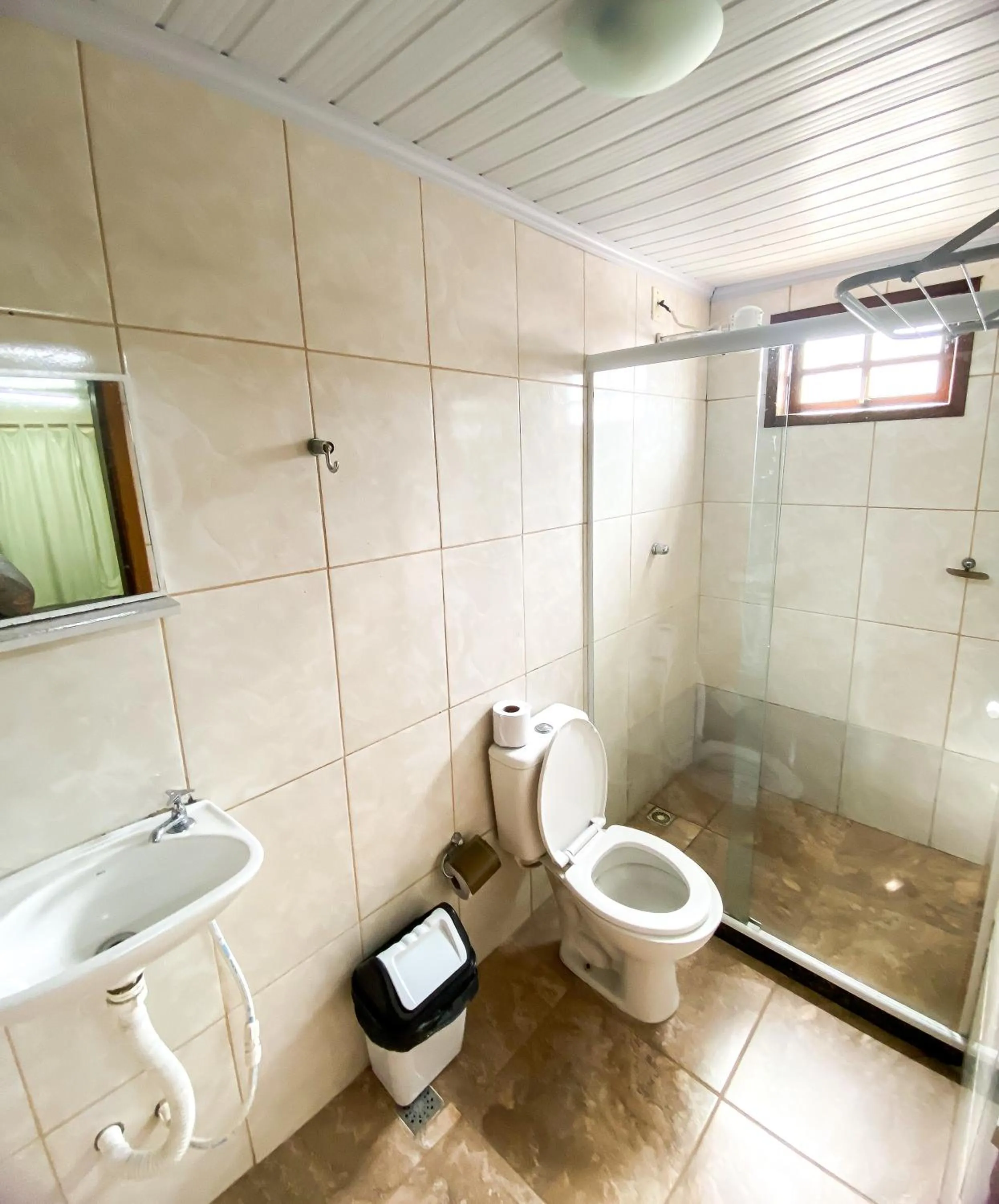 Shower in Pousada Village Rio Centro