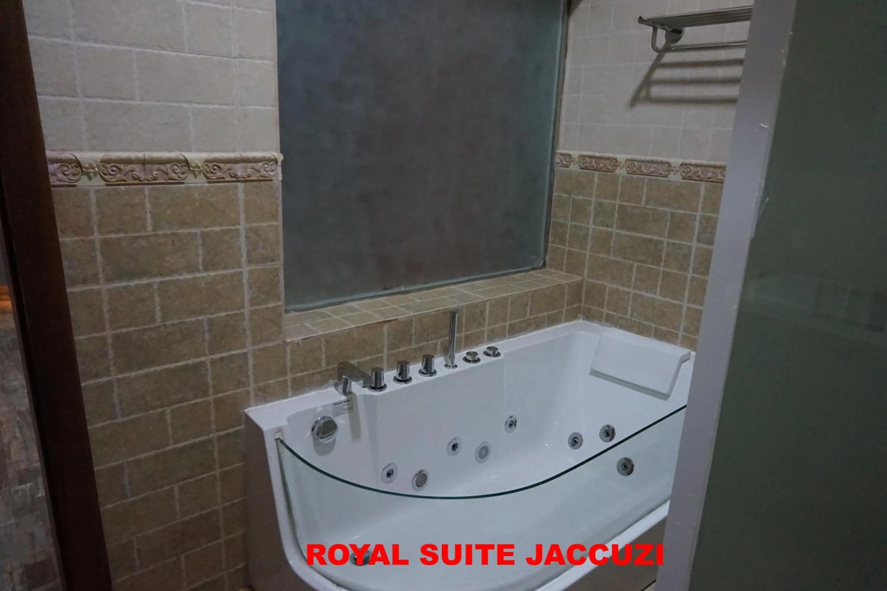 Shower in Aenon Suites Oshogbo