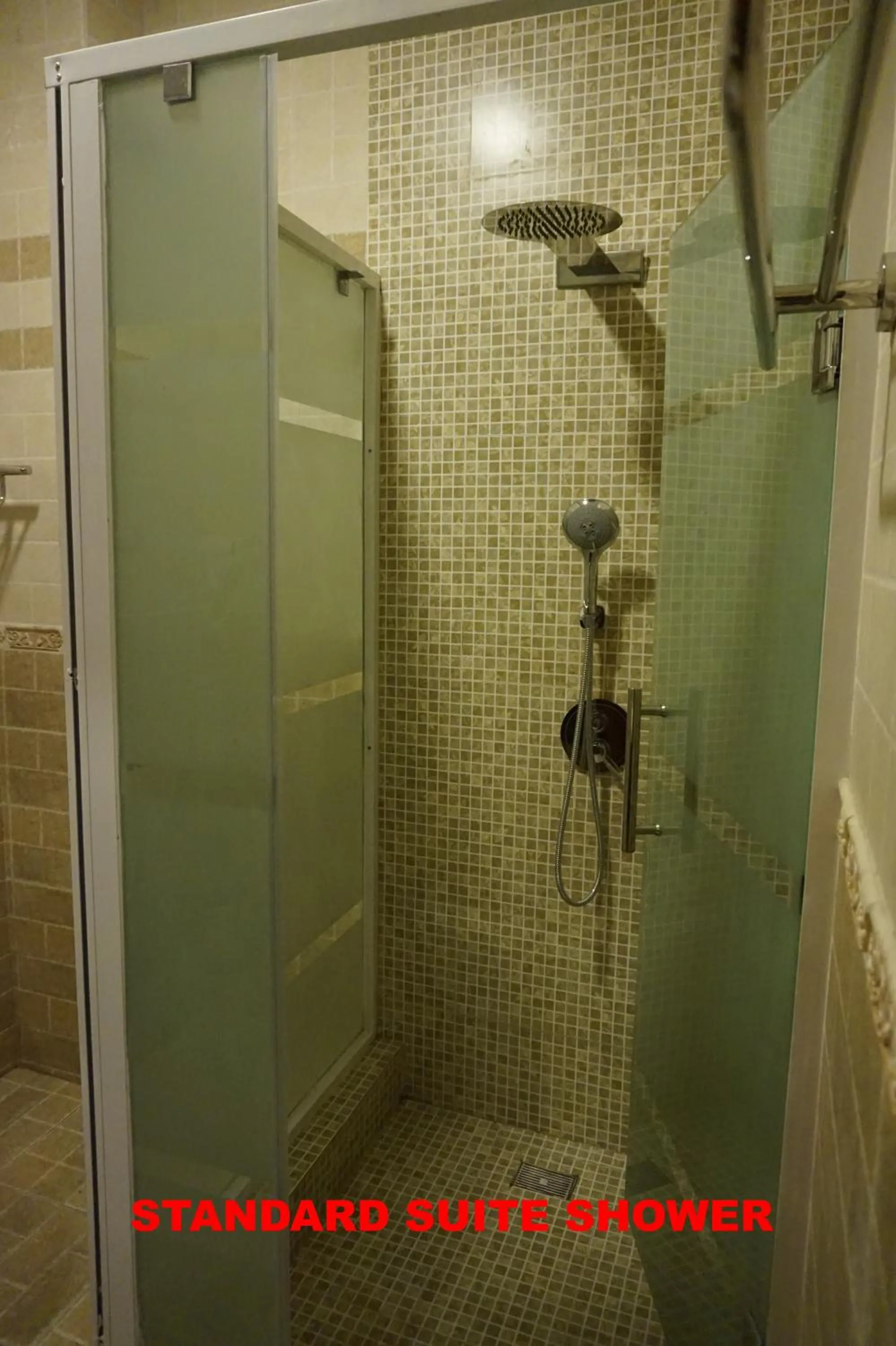 Shower in Aenon Suites Oshogbo
