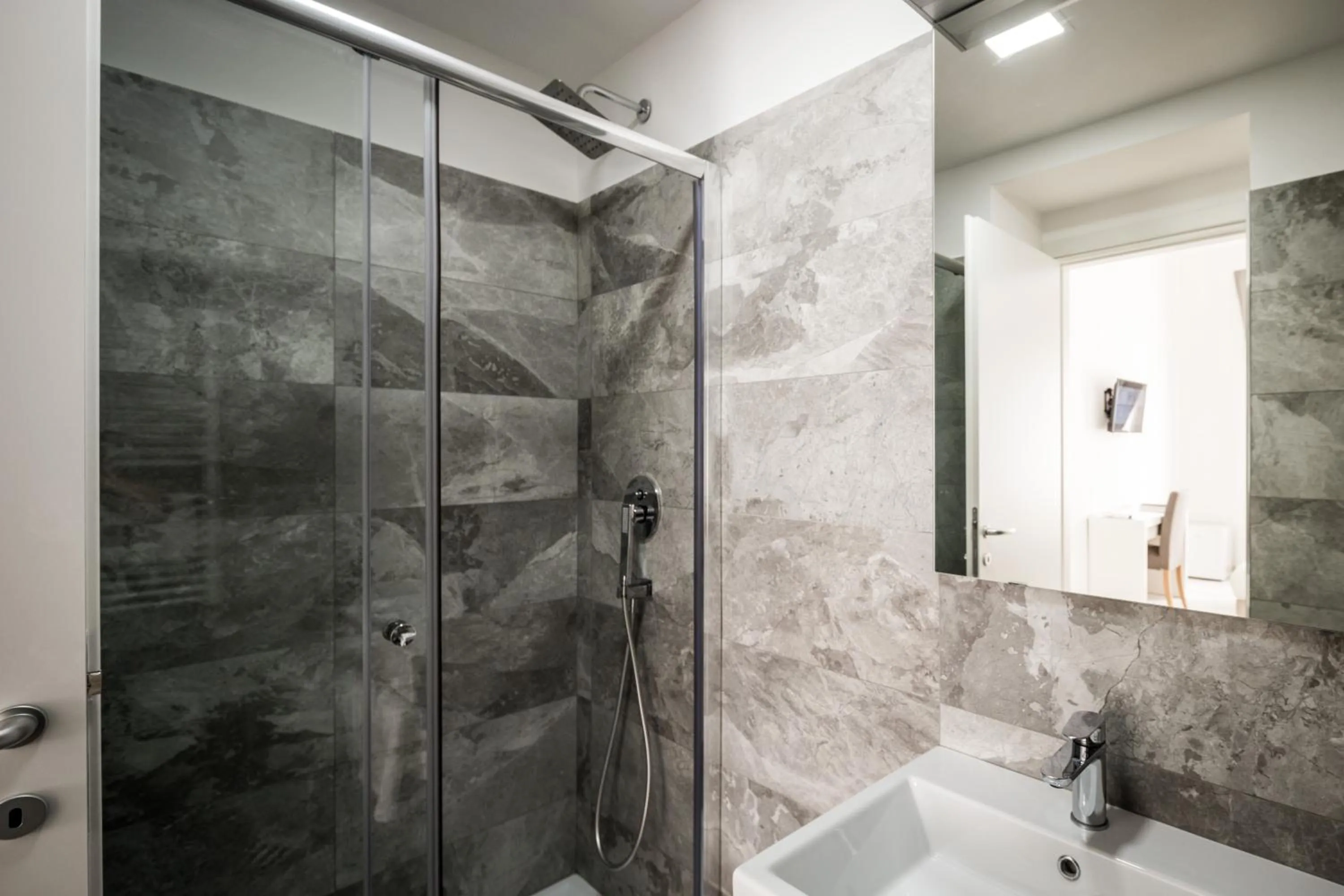 Bathroom in Vinci House