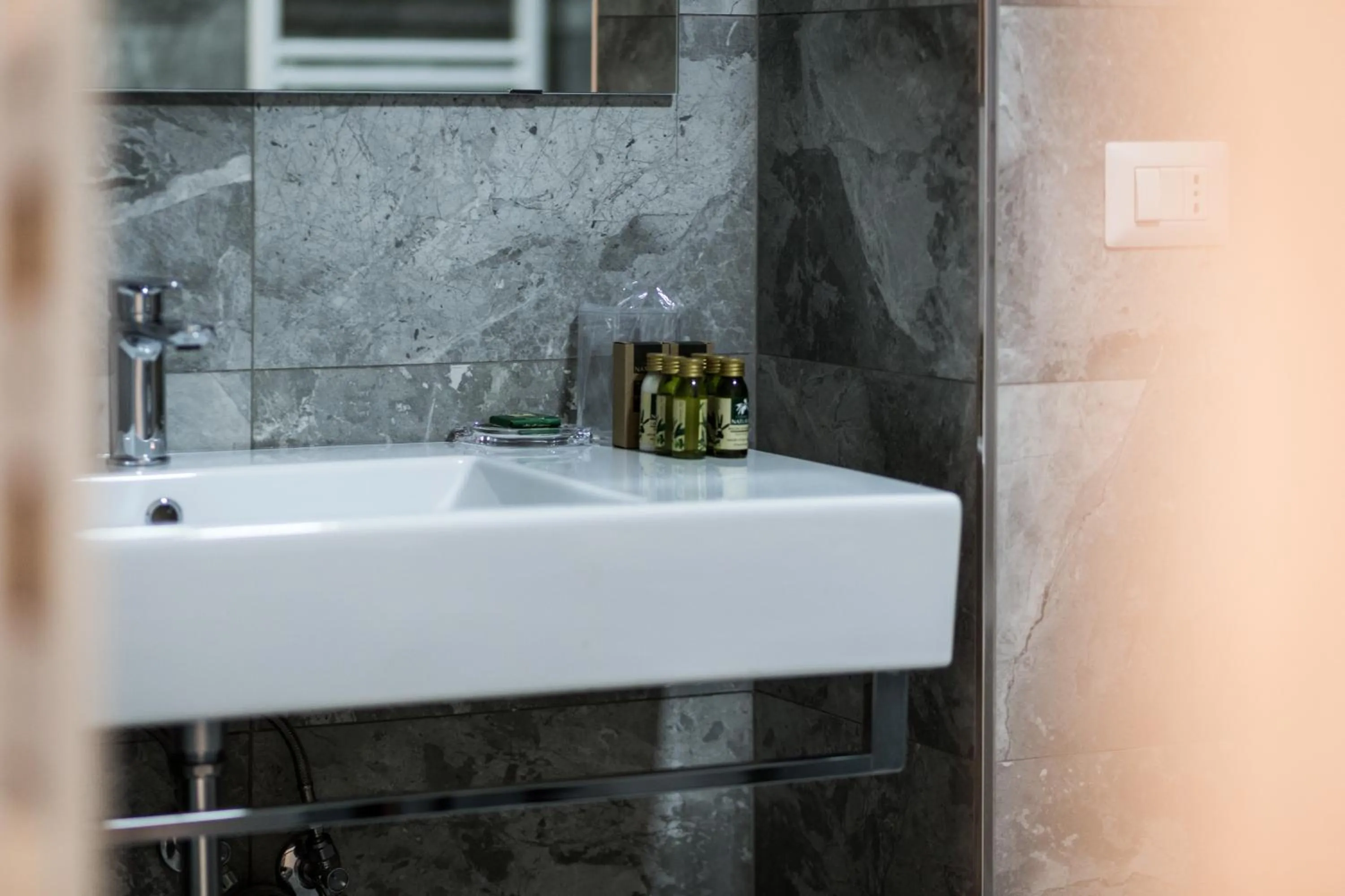 Bathroom in Vinci House