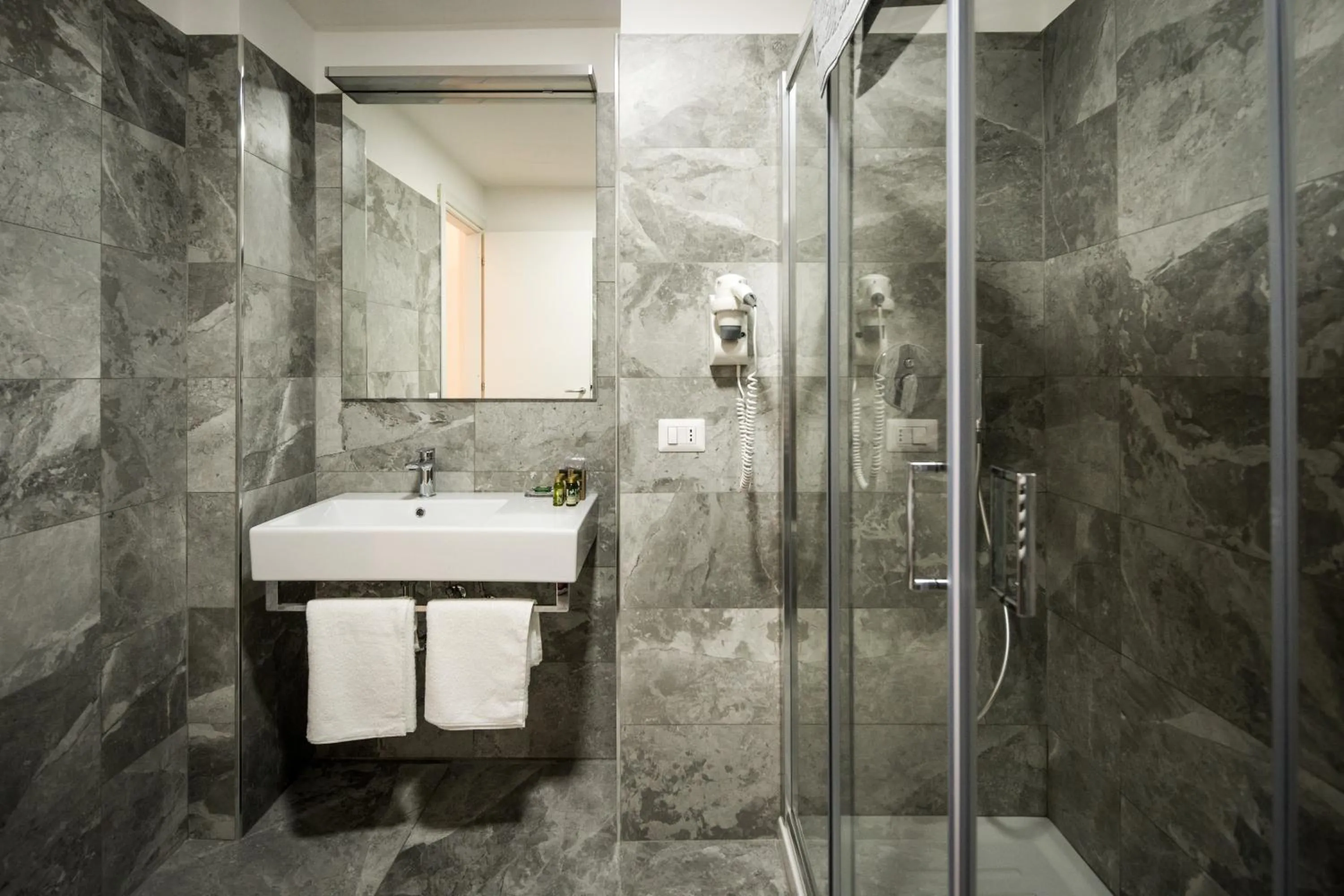 Bathroom in Vinci House