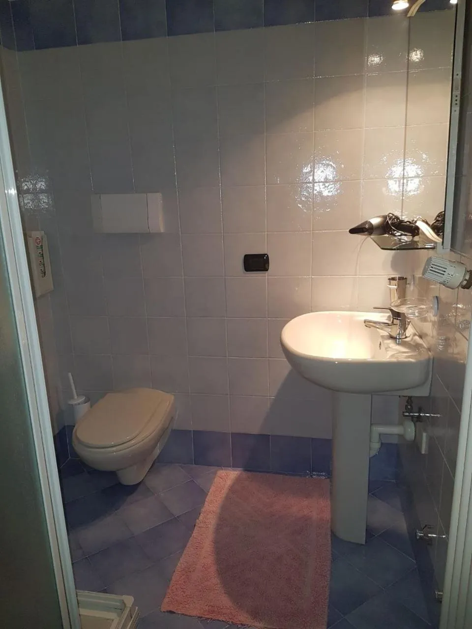 Bathroom in Ristorante Pizzeria al Mondo