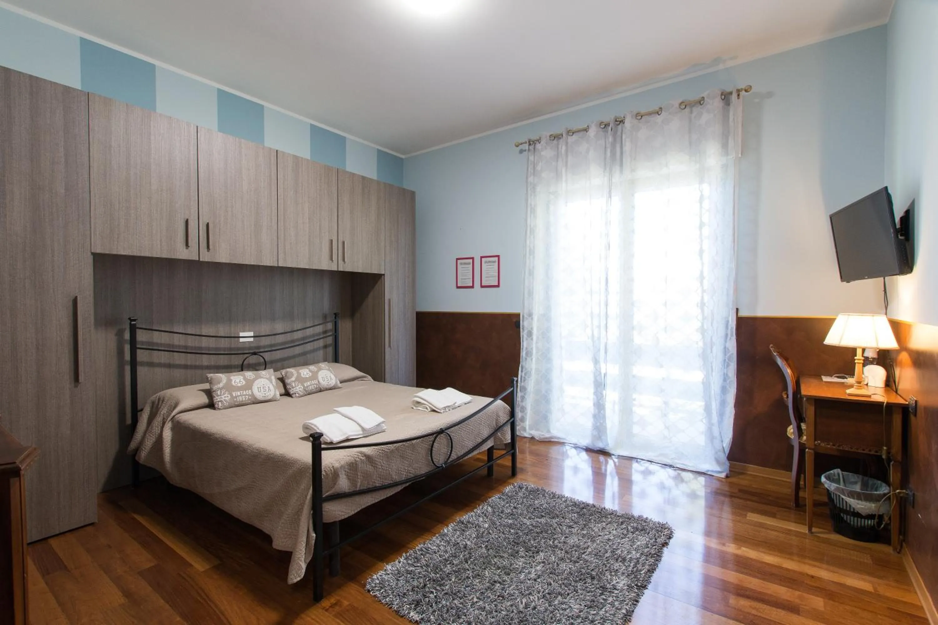 Photo of the whole room, Bed in Villa Boninsegna - Wine Enoteca Verdi -