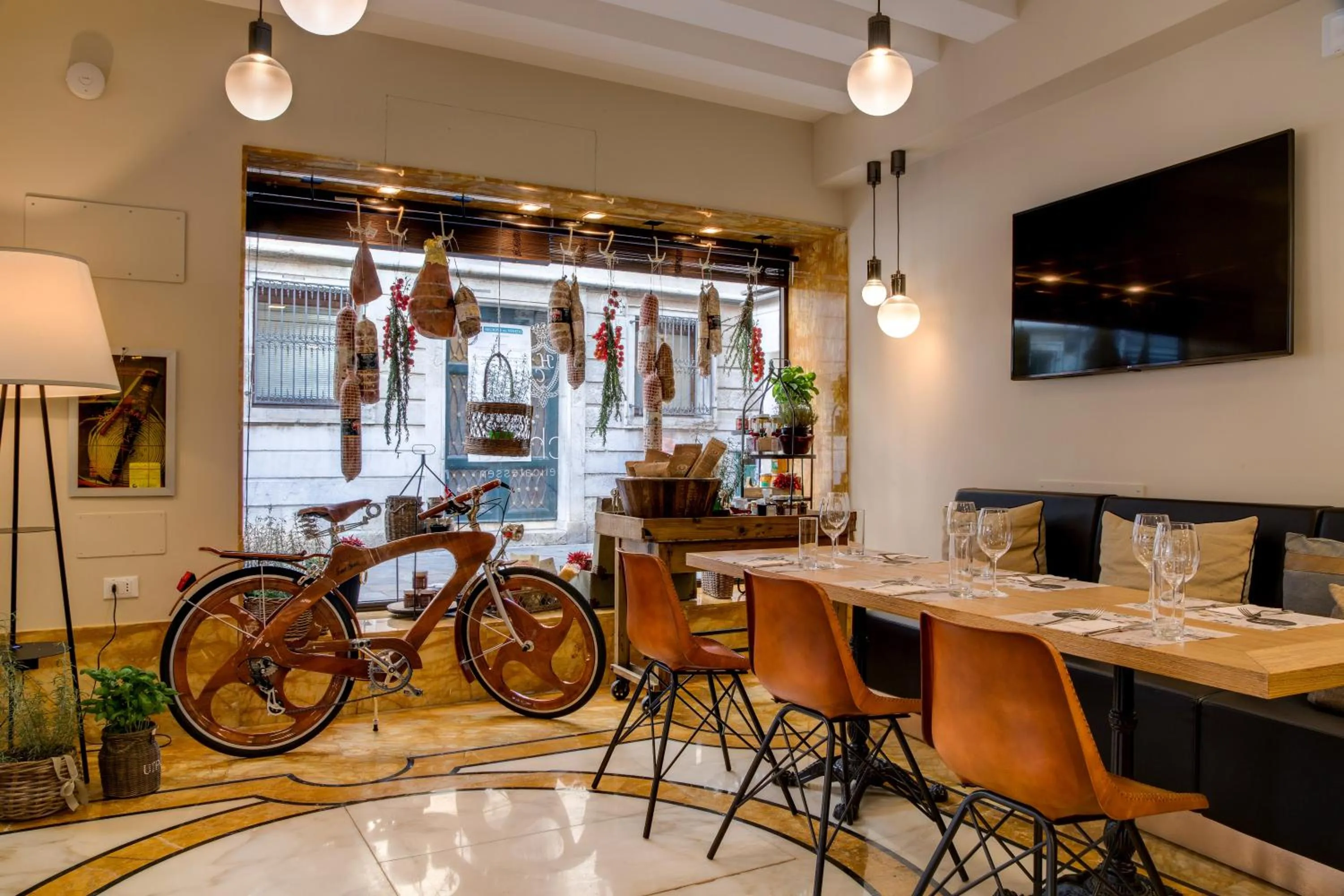 Communal lounge/ TV room in BW Premier Collection CHC Continental