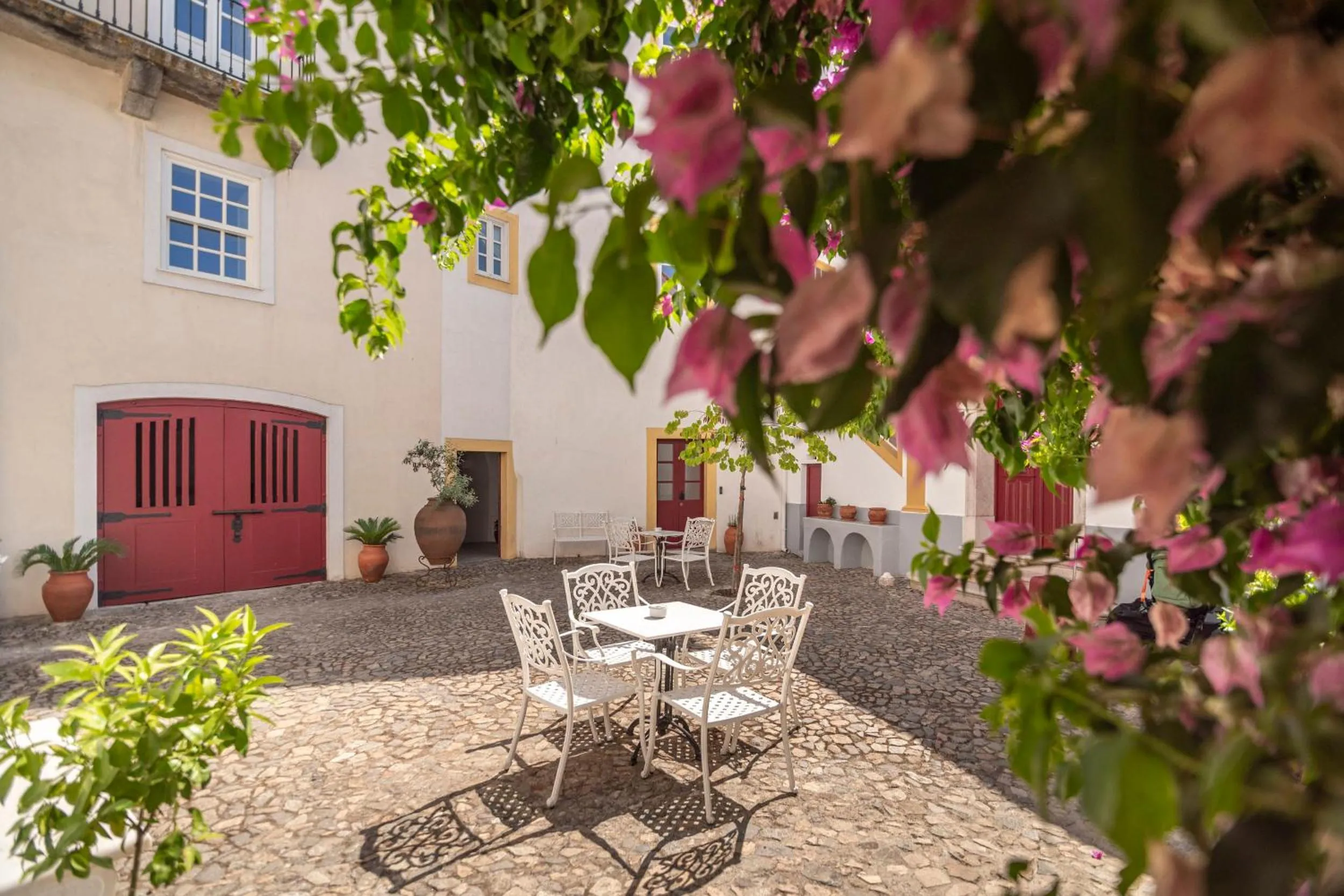 Property building in Casa Morgado Esporao