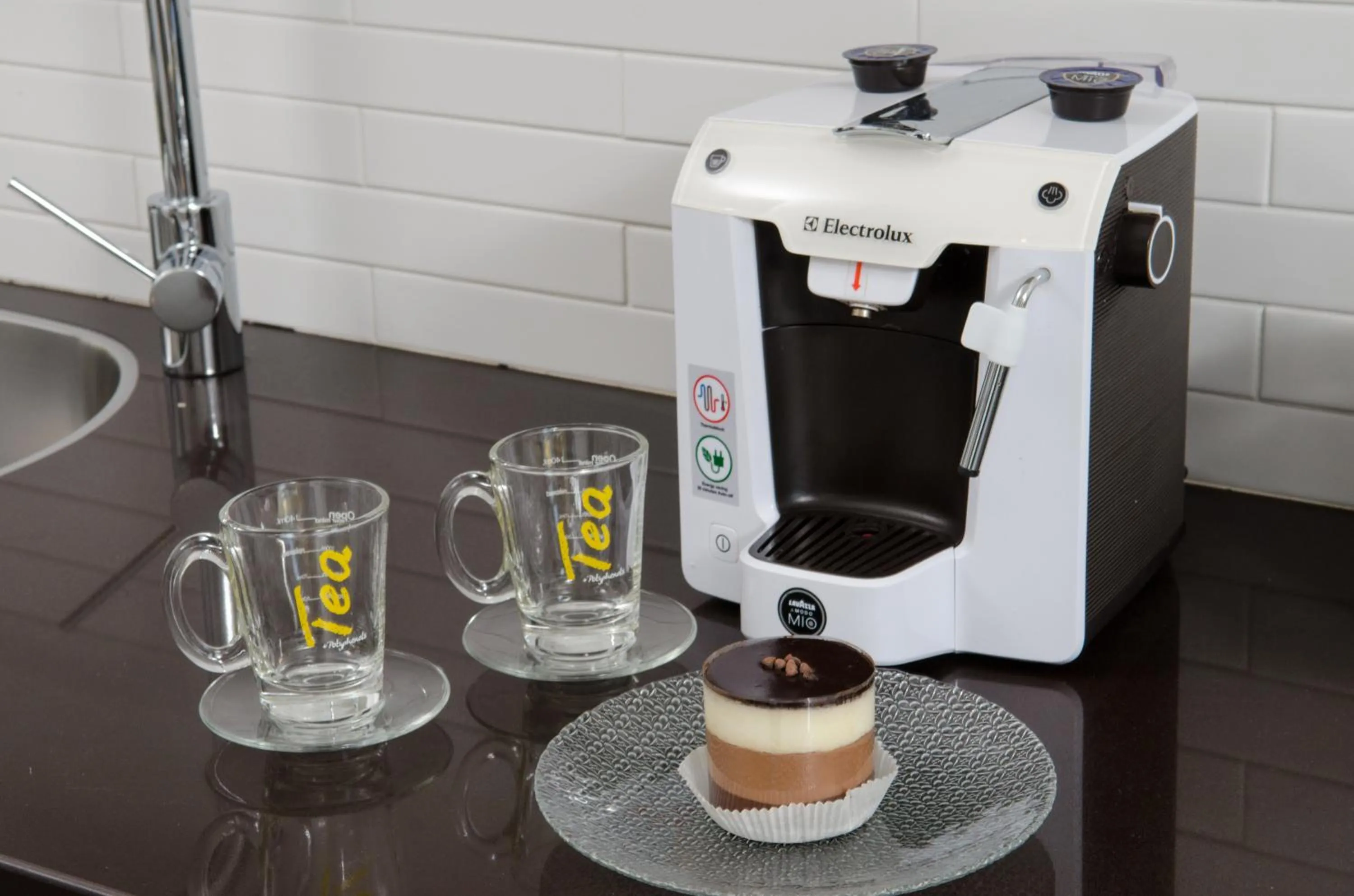 Coffee/tea facilities in The Fifties suites