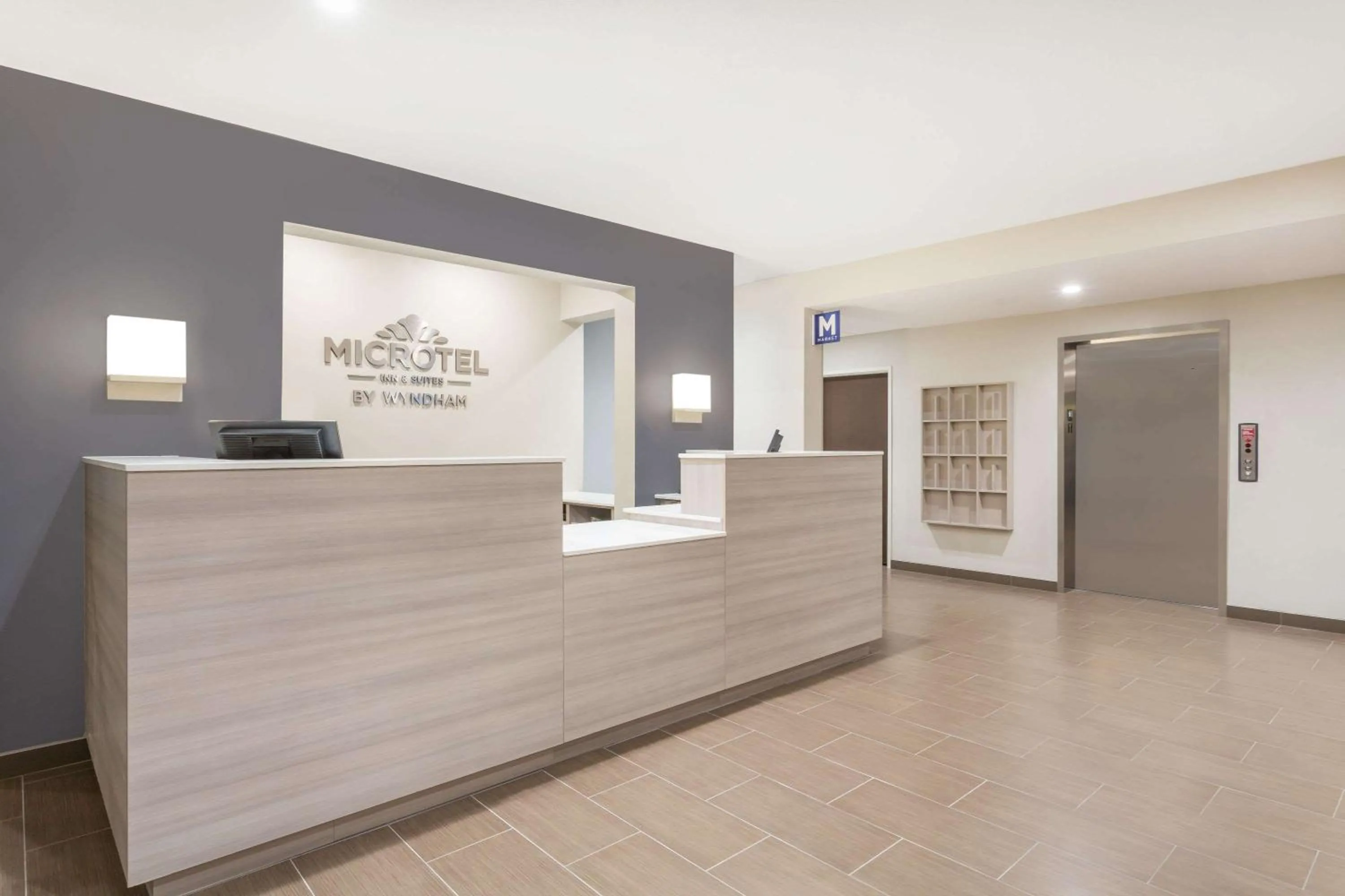 Lobby or reception in Microtel Inn & Suites by Wyndham Springville