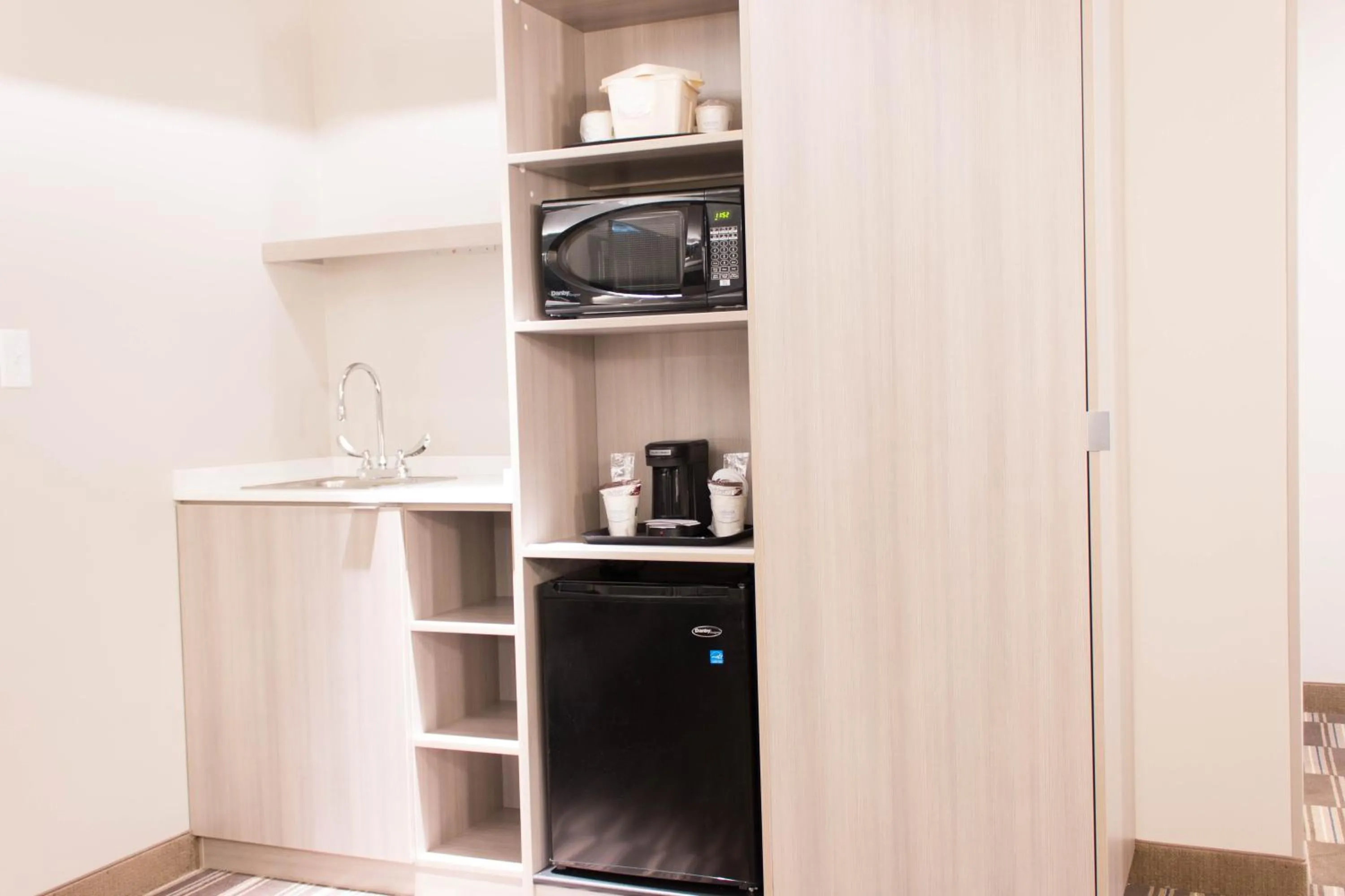 Area and facilities in Microtel Inn & Suites by Wyndham Springville