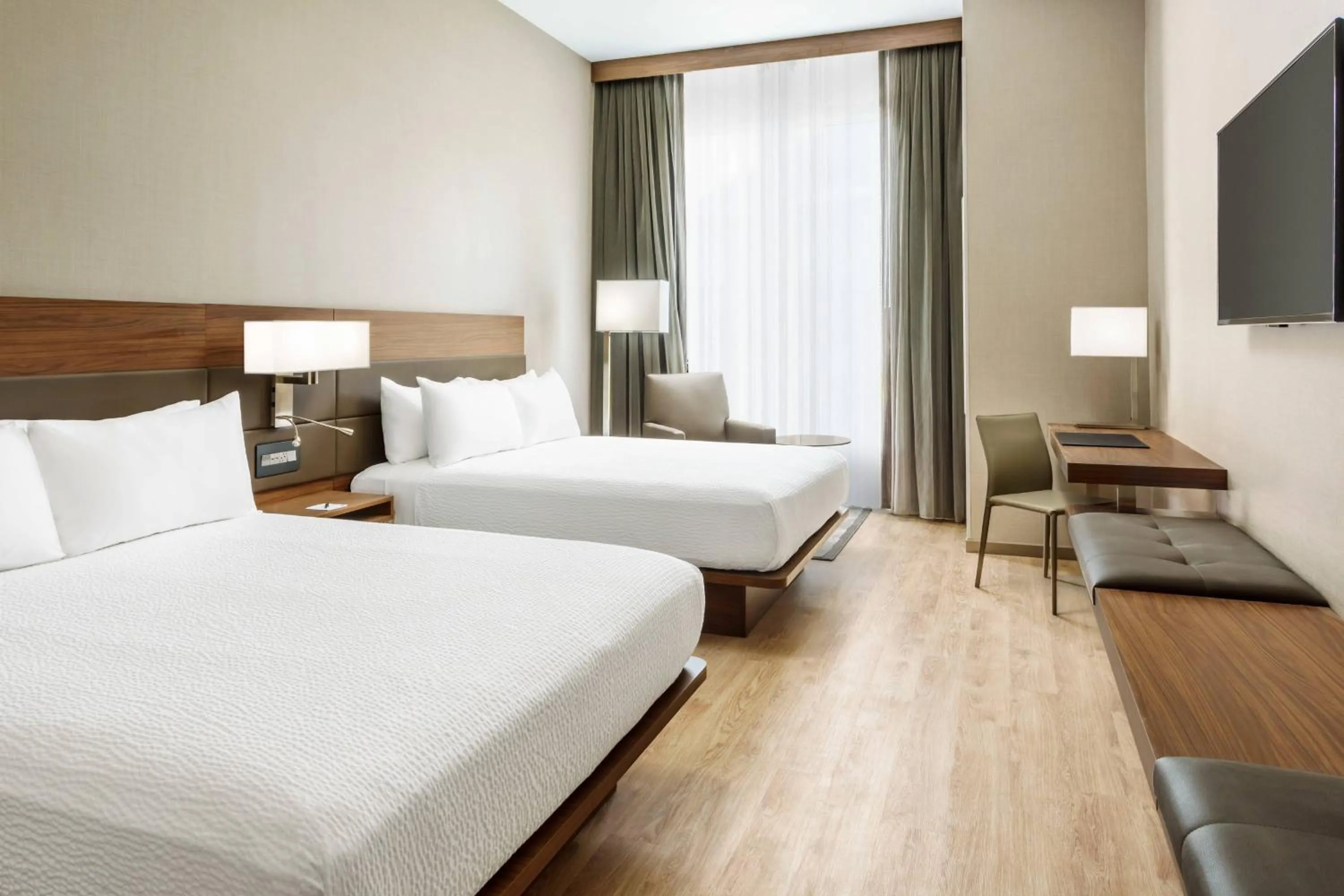 Photo of the whole room, Bed in AC Hotel by Marriott San Francisco Airport/Oyster Point Waterfront