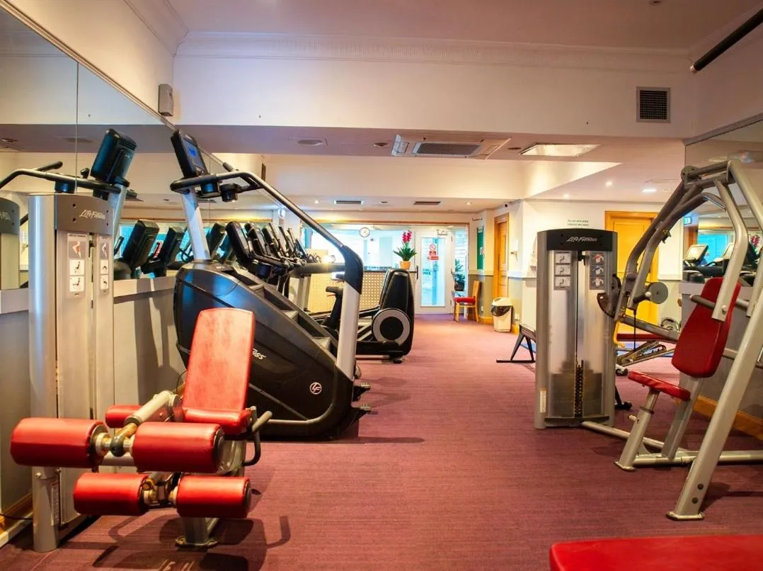 Fitness centre/facilities in Royal Hotel