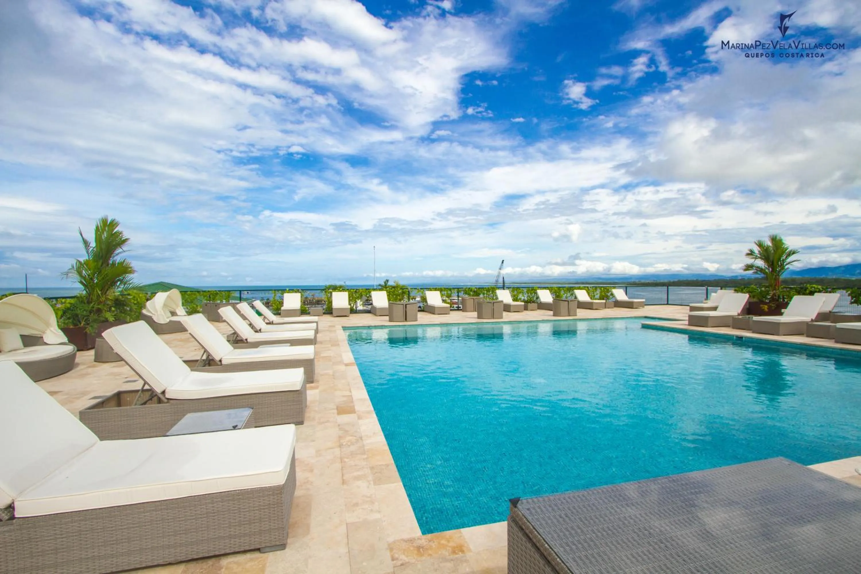 Swimming pool in Las Villas Marina Pez Vela