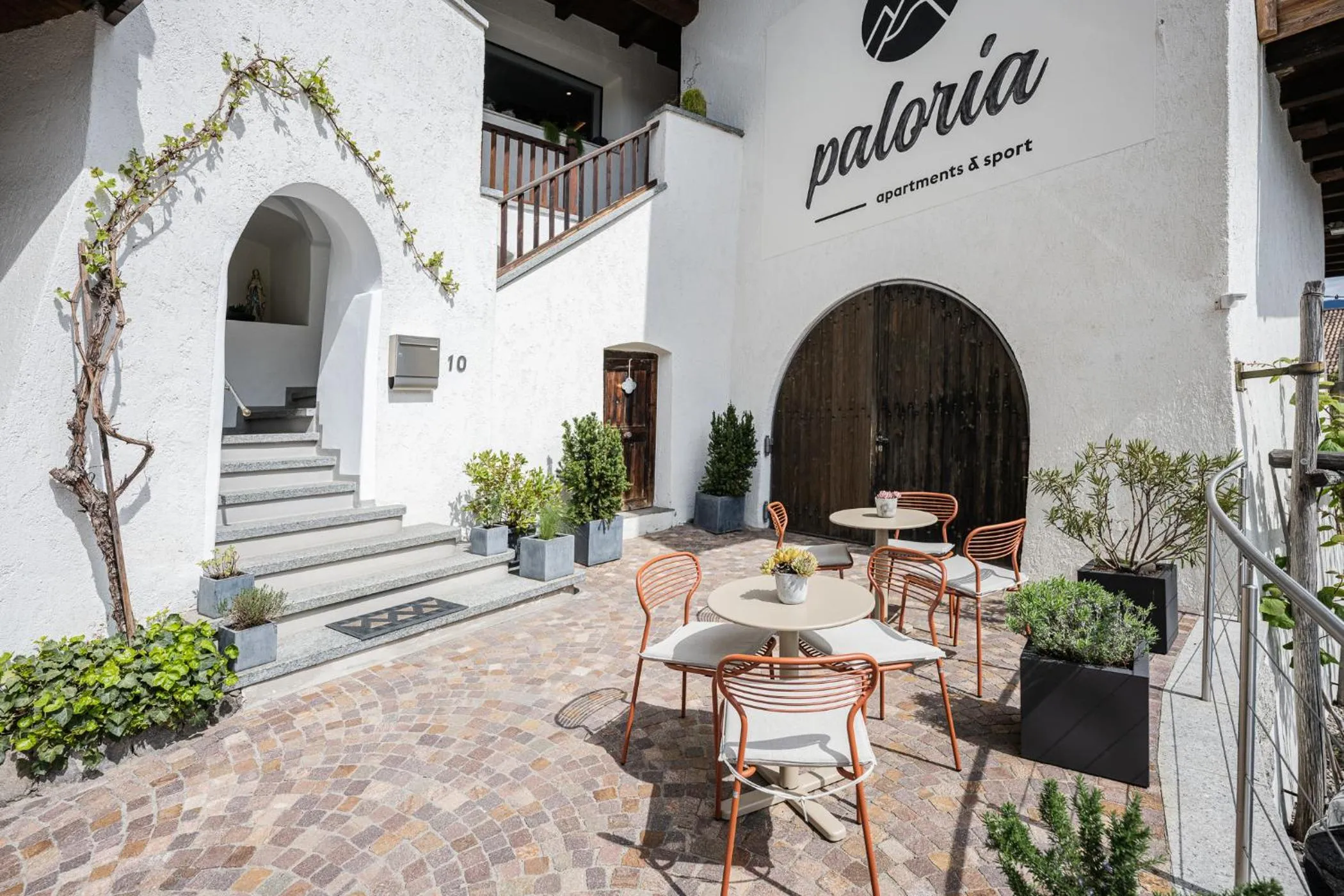 Facade/entrance in Paloria Apartments & Sport