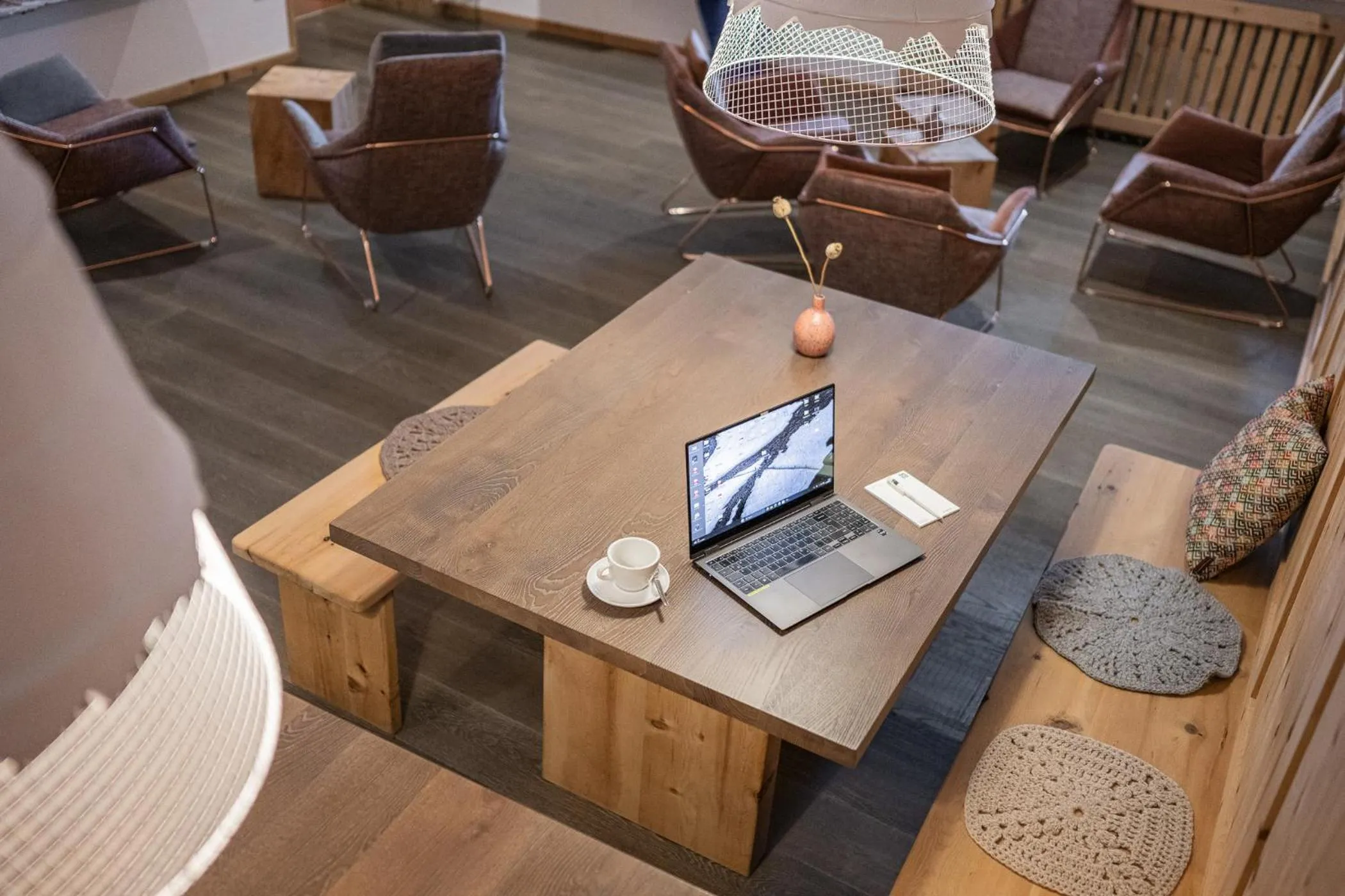 Communal lounge/ TV room in Paloria Apartments & Sport